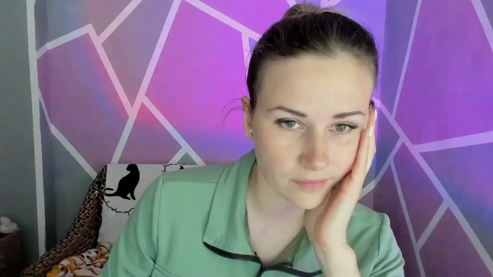 Gallery image thumbnail from Blondie_Star's myfreecams stream on, 05/20/2023, 15:09 image 10 of 20