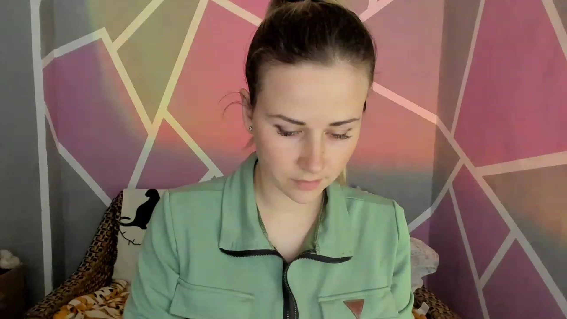 Gallery image thumbnail from Blondie_Star's myfreecams stream on, 05/20/2023, 15:09 image 13 of 20