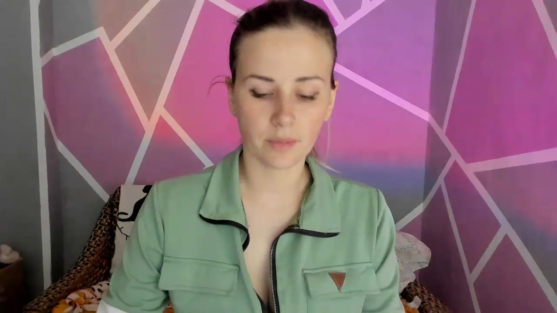 Gallery image thumbnail from Blondie_Star's myfreecams stream on, 05/20/2023, 15:09 image 3 of 20
