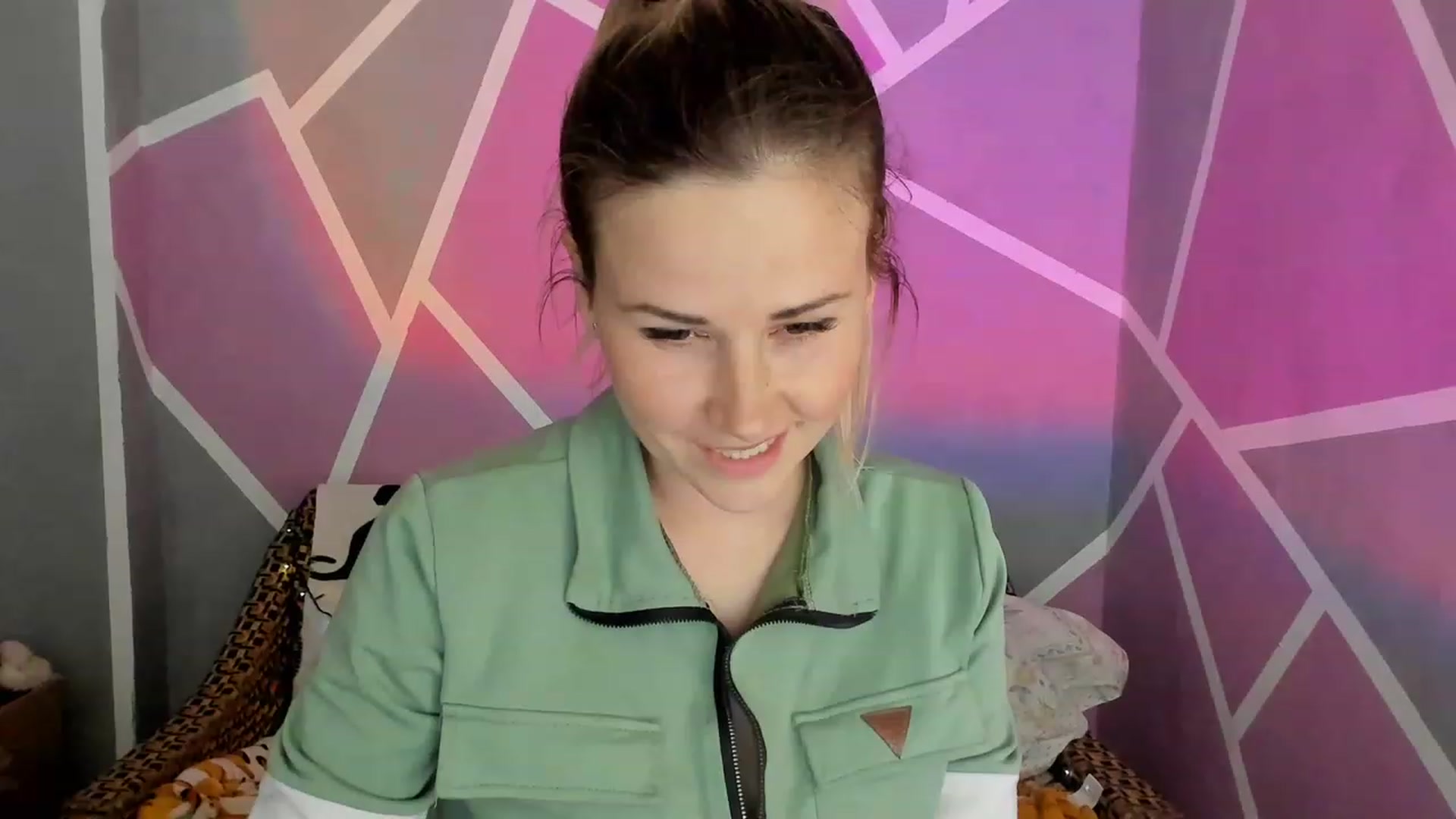 Gallery image thumbnail from Blondie_Star's myfreecams stream on, 05/20/2023, 16:37 image 18 of 20