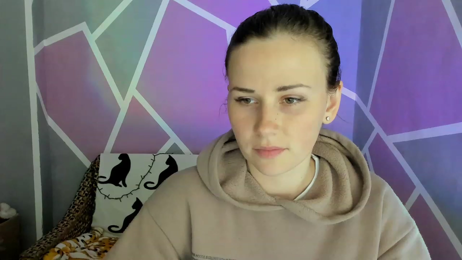 Gallery image thumbnail from Blondie_Star's myfreecams stream on, 05/22/2023, 15:35 image 2 of 20