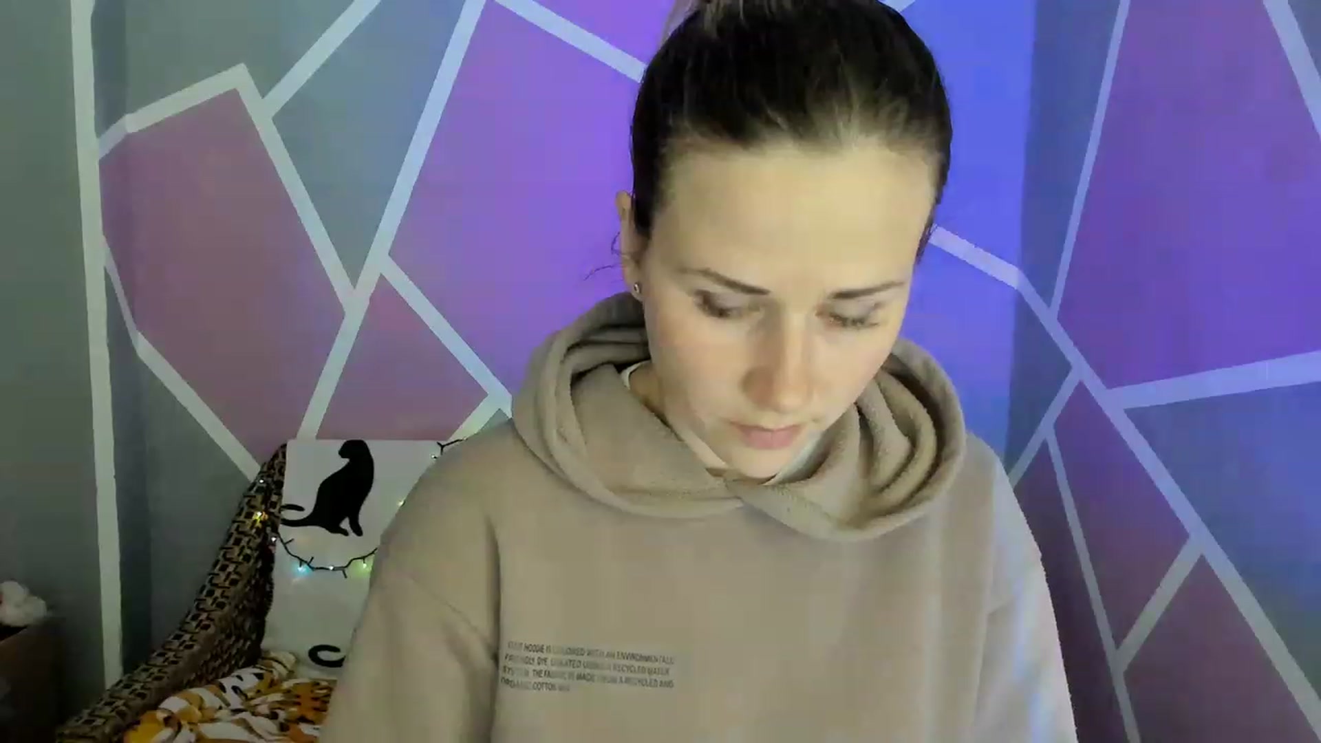 Gallery image thumbnail from Blondie_Star's myfreecams stream on, 05/22/2023, 15:35 image 15 of 20