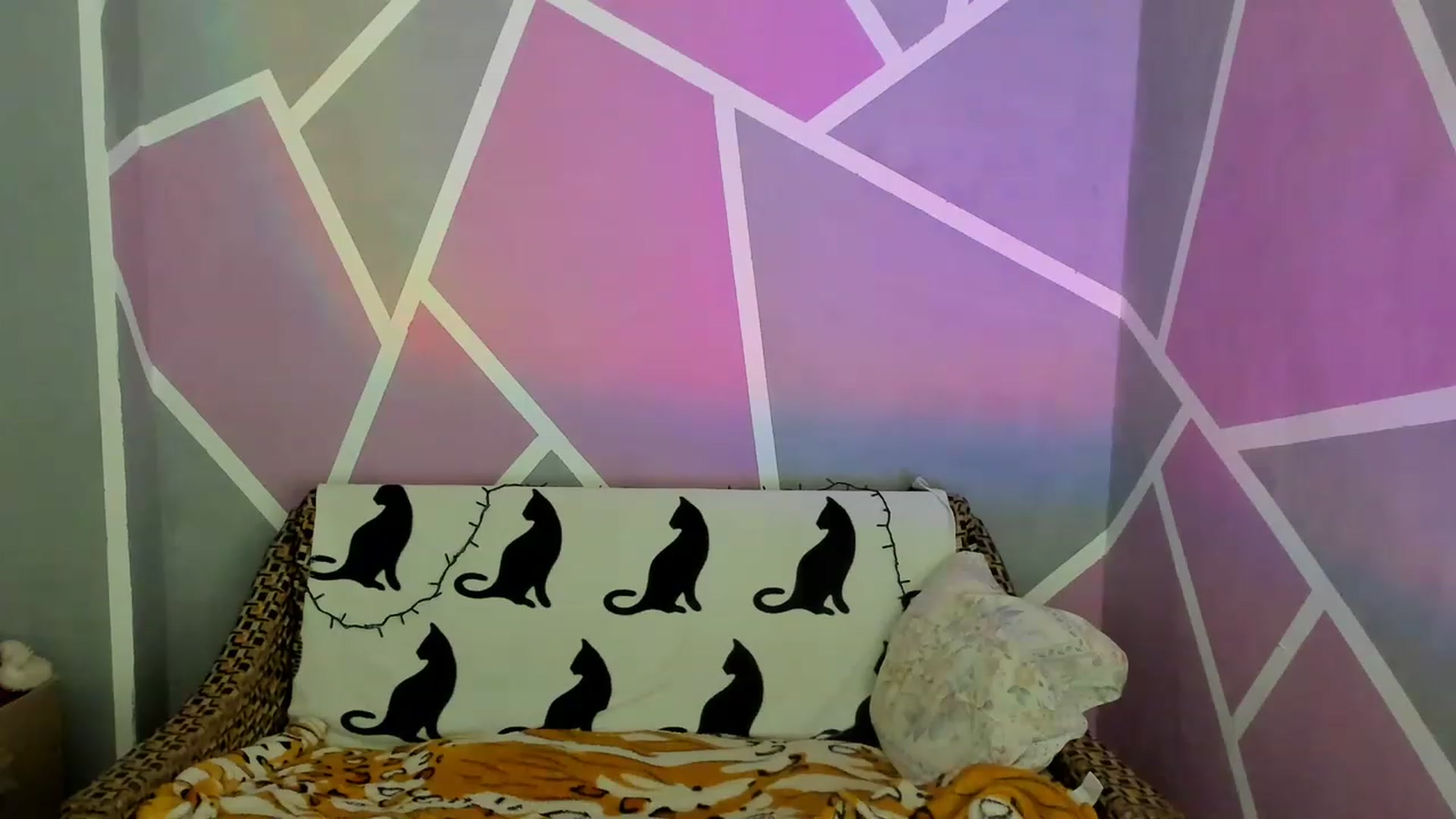 Gallery image thumbnail from Blondie_Star's myfreecams stream on, 05/22/2023, 15:35 image 5 of 20