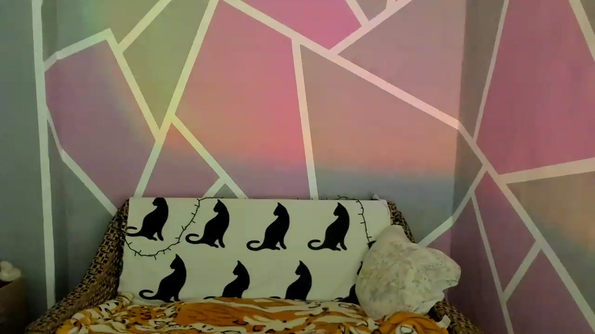 Gallery image thumbnail from Blondie_Star's myfreecams stream on, 05/22/2023, 15:35 image 7 of 20