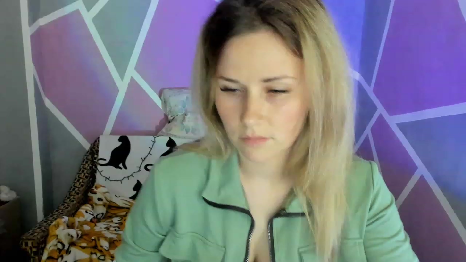 Gallery image thumbnail from Blondie_Star's myfreecams stream on, 05/30/2023, 18:30 image 3 of 20