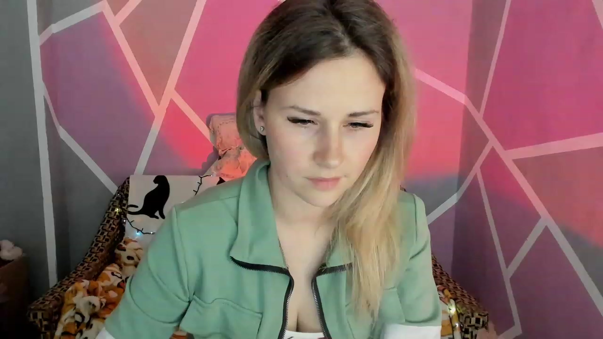 Gallery image thumbnail from Blondie_Star's myfreecams stream on, 05/30/2023, 18:30 image 11 of 20