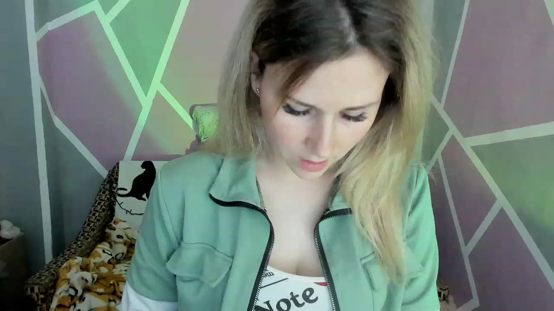 Gallery image thumbnail from Blondie_Star's myfreecams stream on, 05/30/2023, 18:30 image 4 of 20