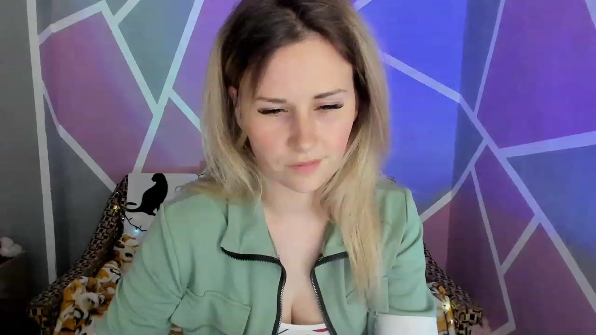 Gallery image thumbnail from Blondie_Star's myfreecams stream on, 05/30/2023, 18:30 image 7 of 20