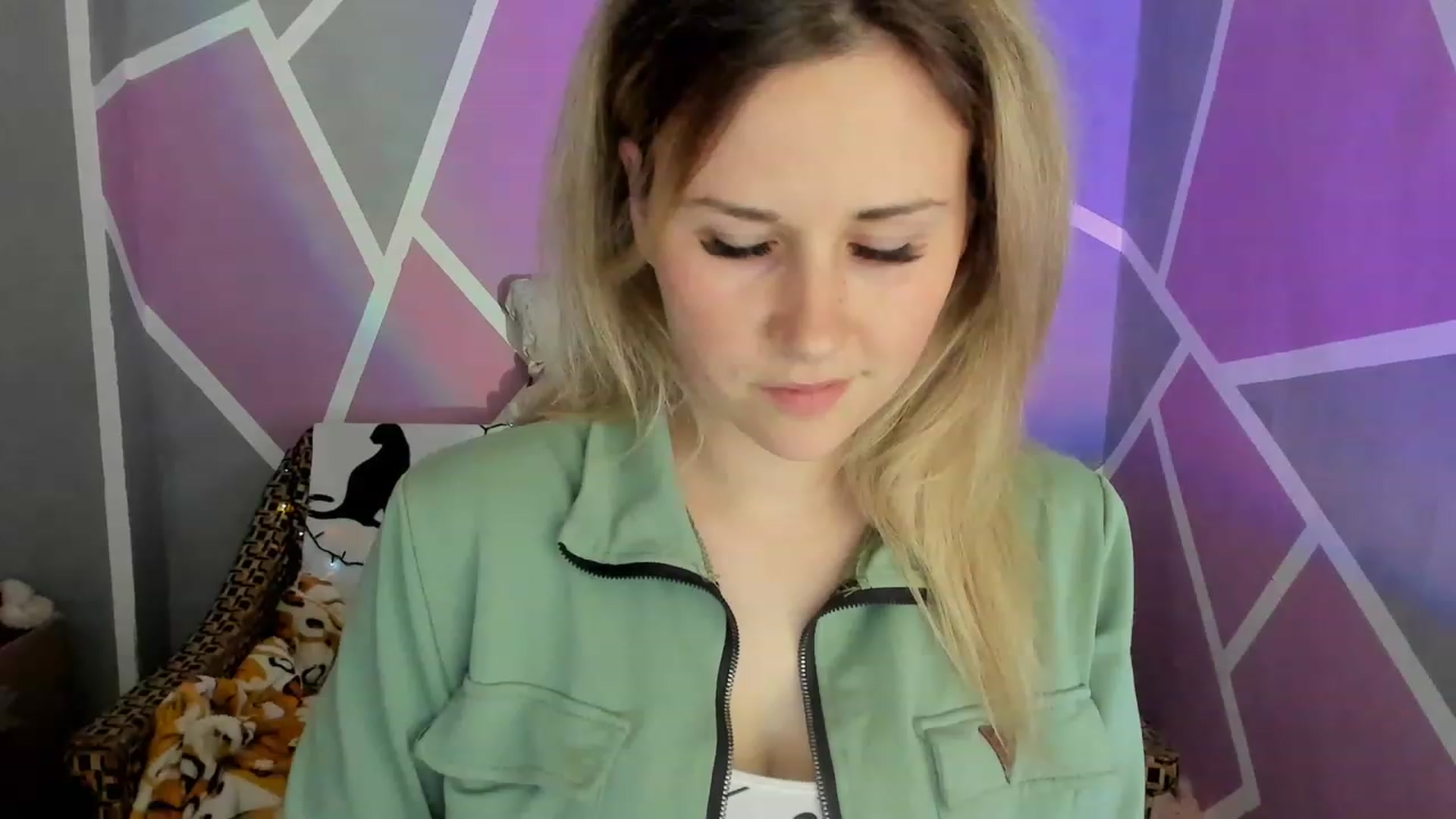 Gallery image thumbnail from Blondie_Star's myfreecams stream on, 05/30/2023, 18:30 image 1 of 20