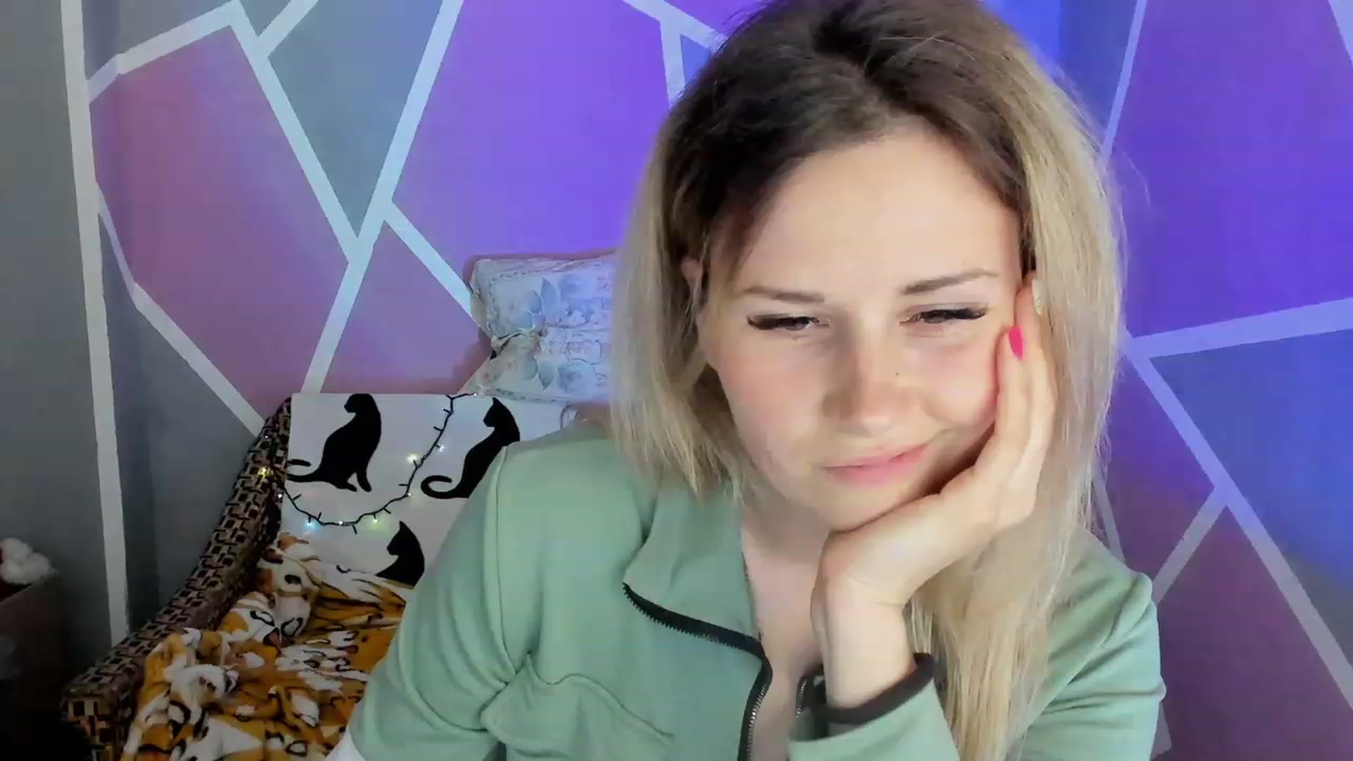 Gallery image thumbnail from Blondie_Star's myfreecams stream on, 05/30/2023, 18:30 image 2 of 20
