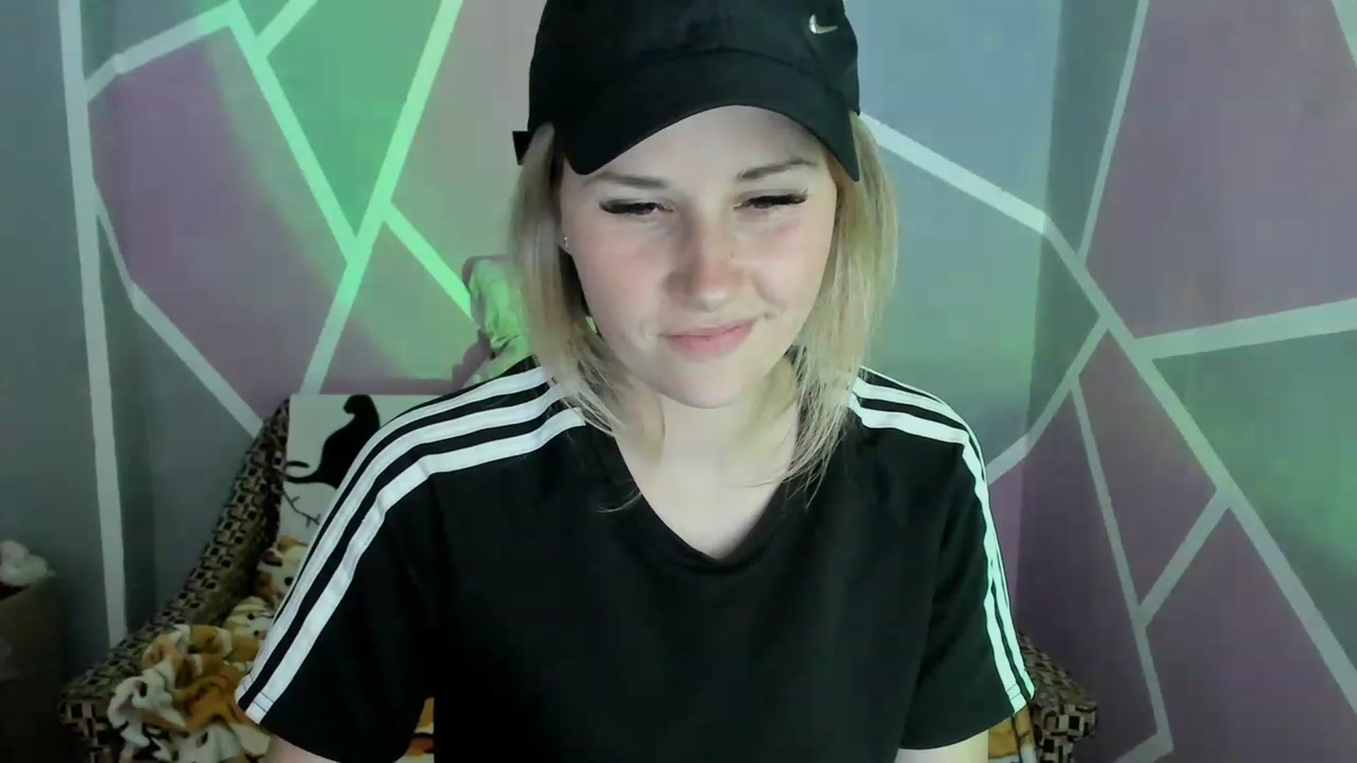 Gallery image thumbnail from Blondie_Star's myfreecams stream on, 06/01/2023, 18:06 image 7 of 20