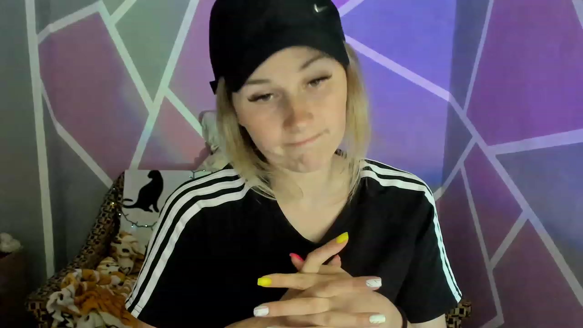 Gallery image thumbnail from Blondie_Star's myfreecams stream on, 06/01/2023, 18:06 image 15 of 20