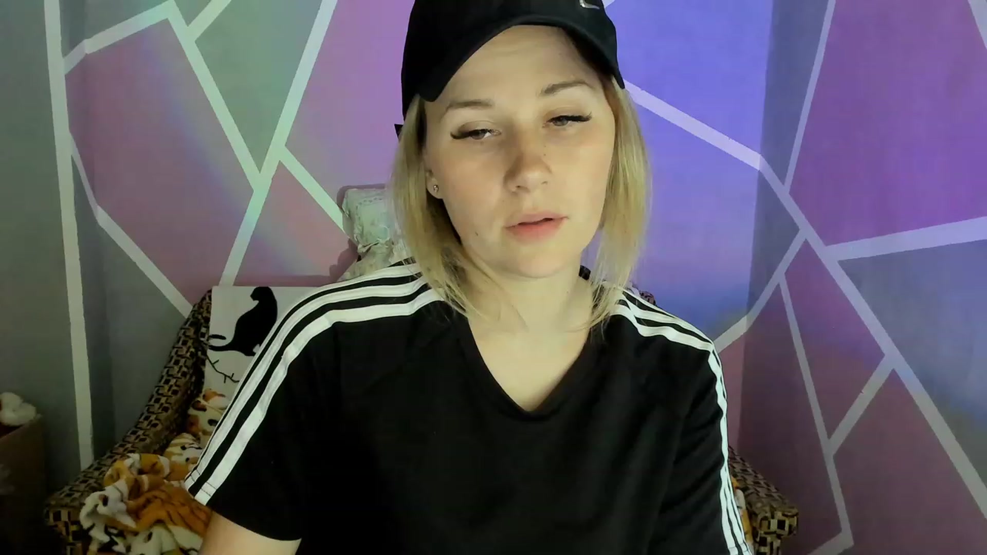 Gallery image thumbnail from Blondie_Star's myfreecams stream on, 06/01/2023, 18:06 image 4 of 20