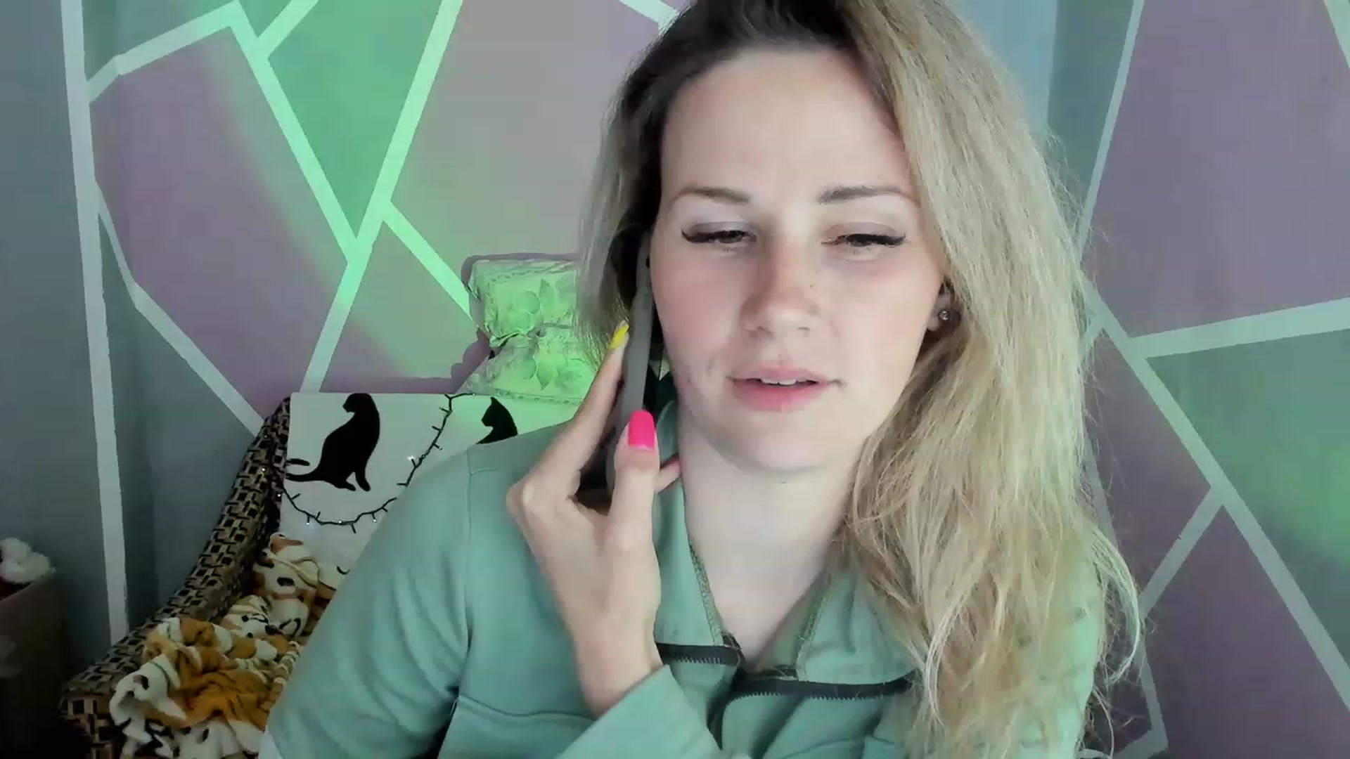 Gallery image thumbnail from Blondie_Star's myfreecams stream on, 06/05/2023, 17:28 image 10 of 20