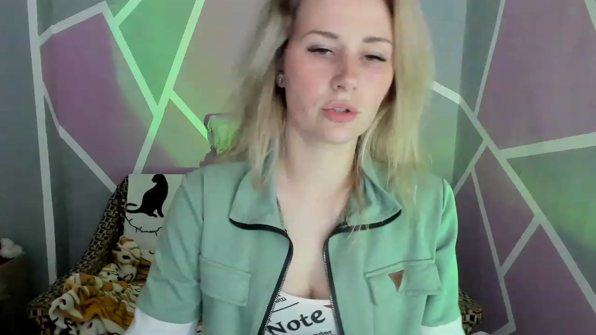 Gallery image thumbnail from Blondie_Star's myfreecams stream on, 06/05/2023, 17:38 image 12 of 20