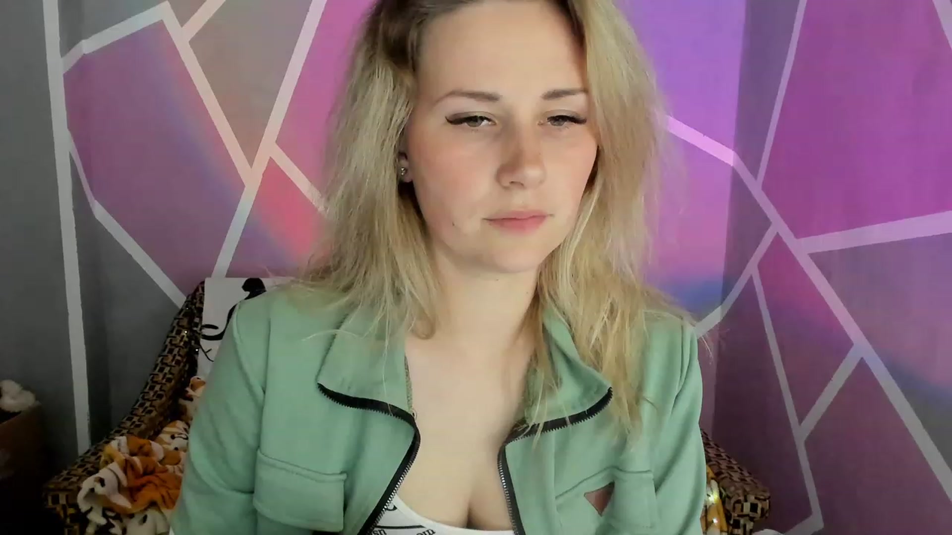 Gallery image thumbnail from Blondie_Star's myfreecams stream on, 06/05/2023, 17:38 image 2 of 20