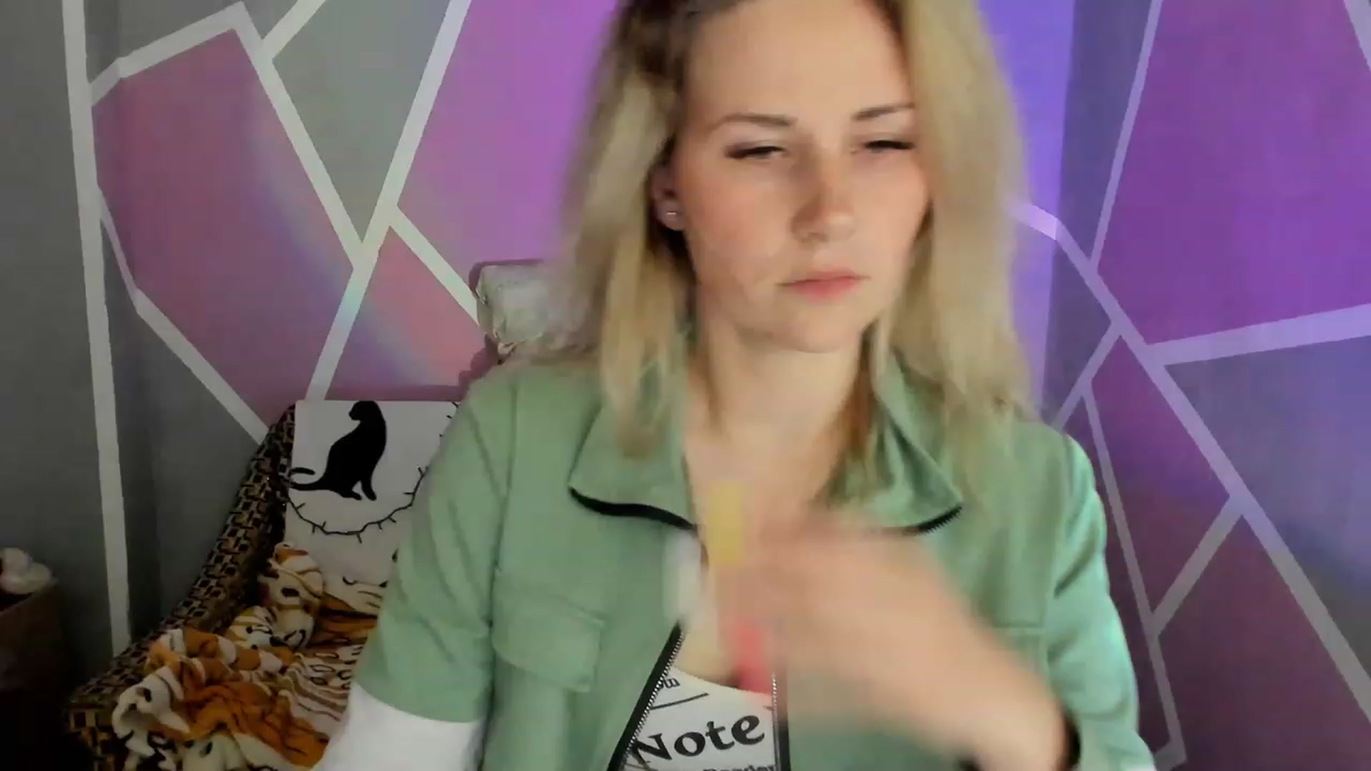 Gallery image thumbnail from Blondie_Star's myfreecams stream on, 06/05/2023, 17:38 image 14 of 20