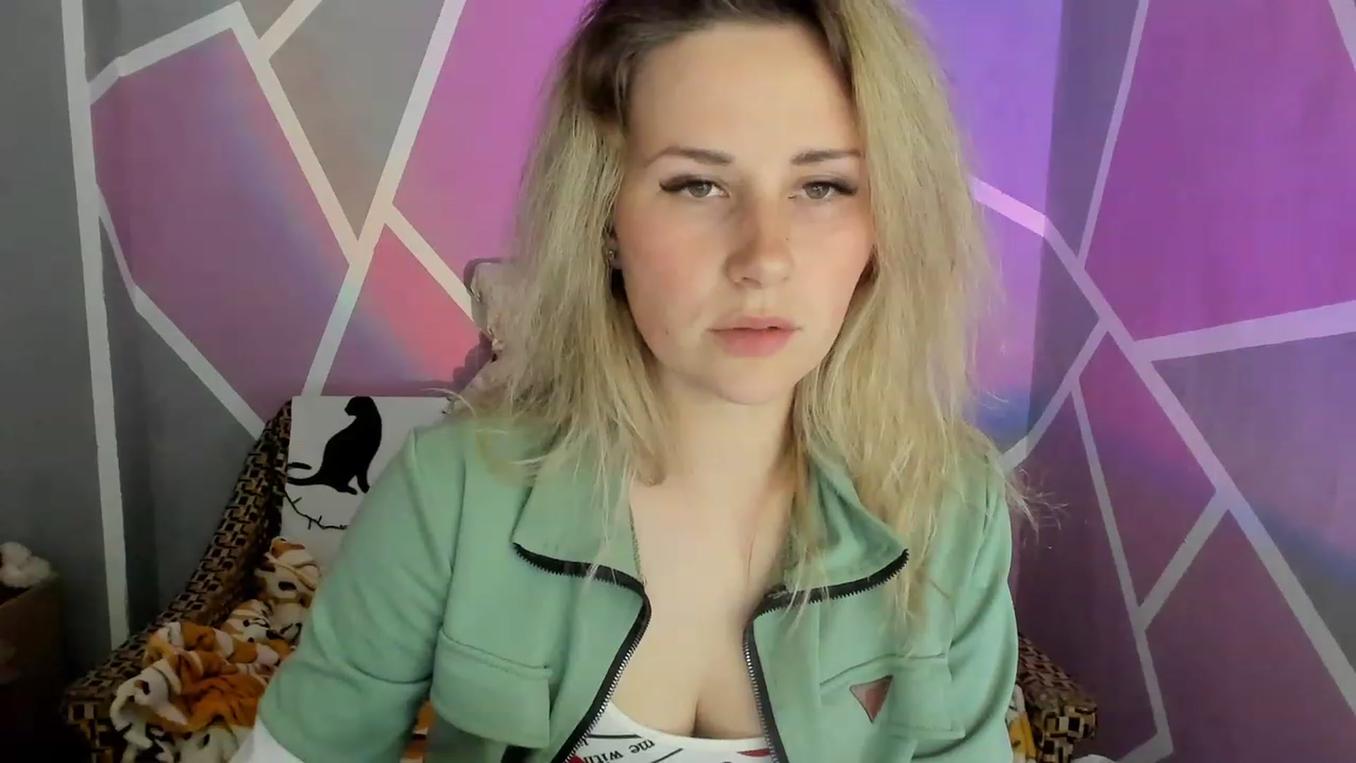 Gallery image thumbnail from Blondie_Star's myfreecams stream on, 06/05/2023, 17:38 image 5 of 20