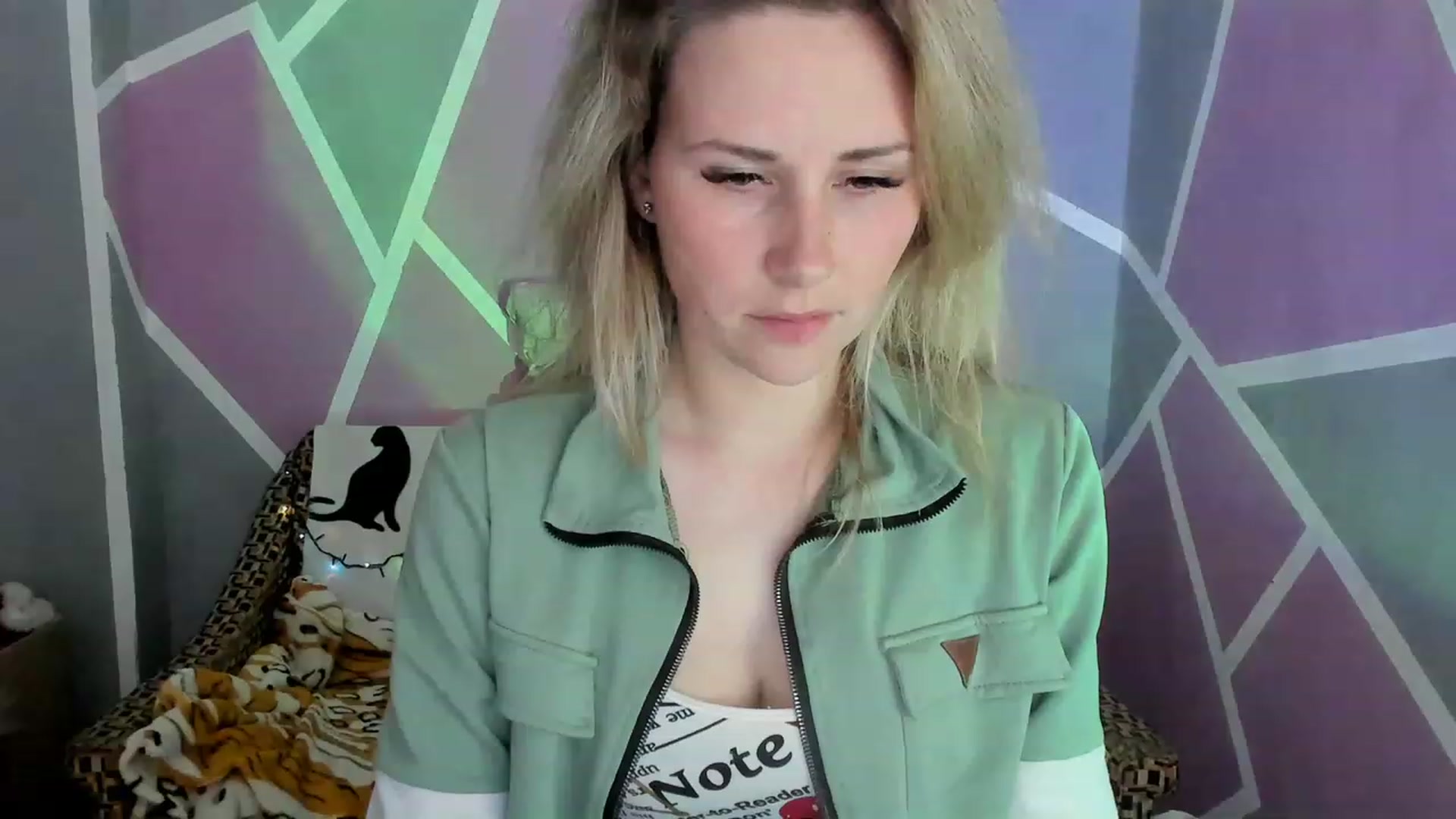 Gallery image thumbnail from Blondie_Star's myfreecams stream on, 06/05/2023, 17:38 image 9 of 20