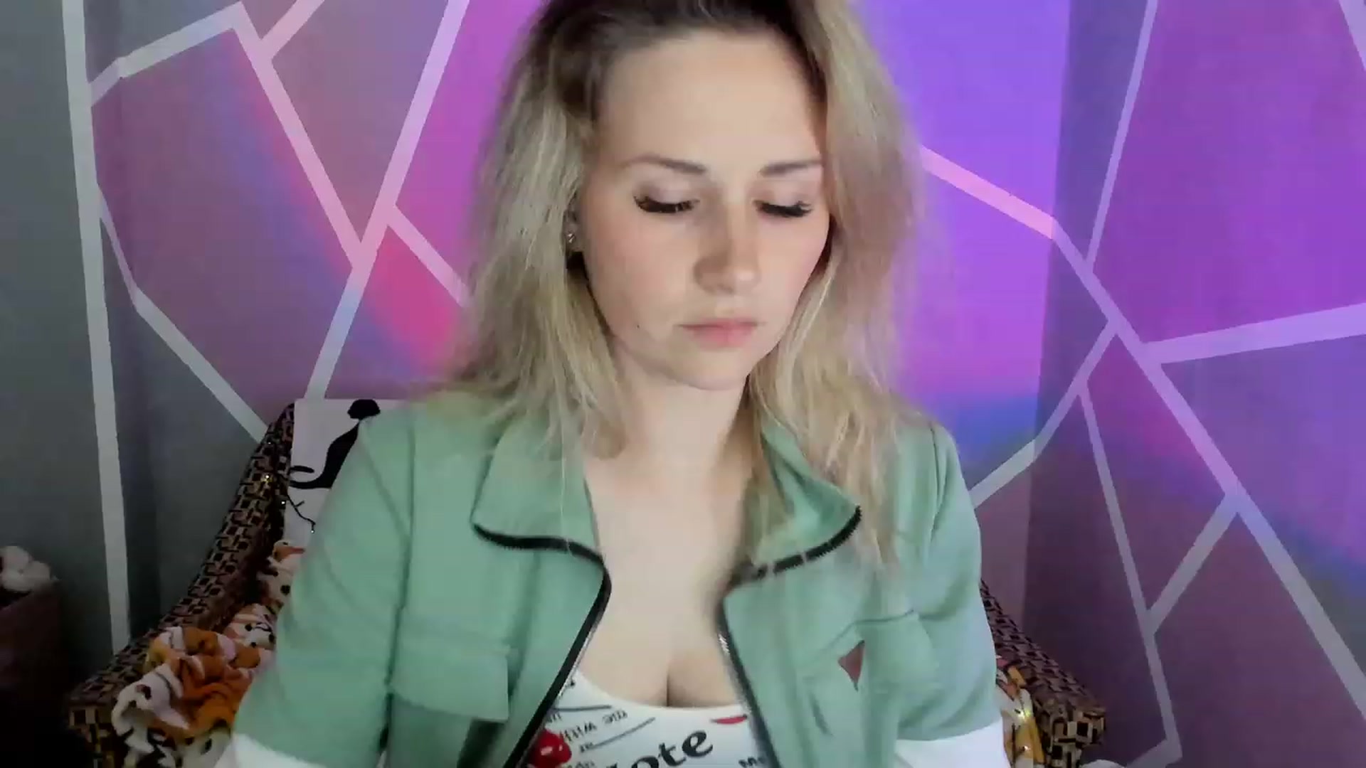 Gallery image thumbnail from Blondie_Star's myfreecams stream on, 06/05/2023, 17:38 image 1 of 20
