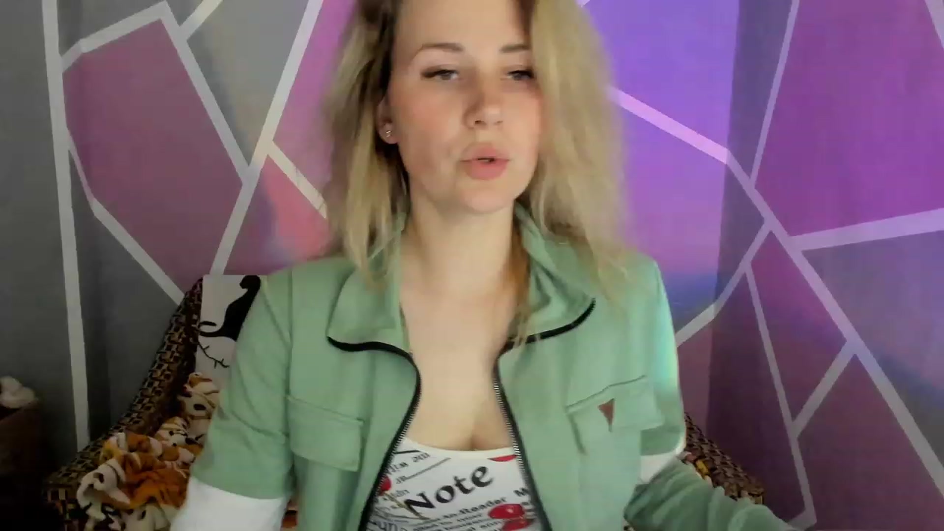 Gallery image thumbnail from Blondie_Star's myfreecams stream on, 06/05/2023, 17:38 image 8 of 20