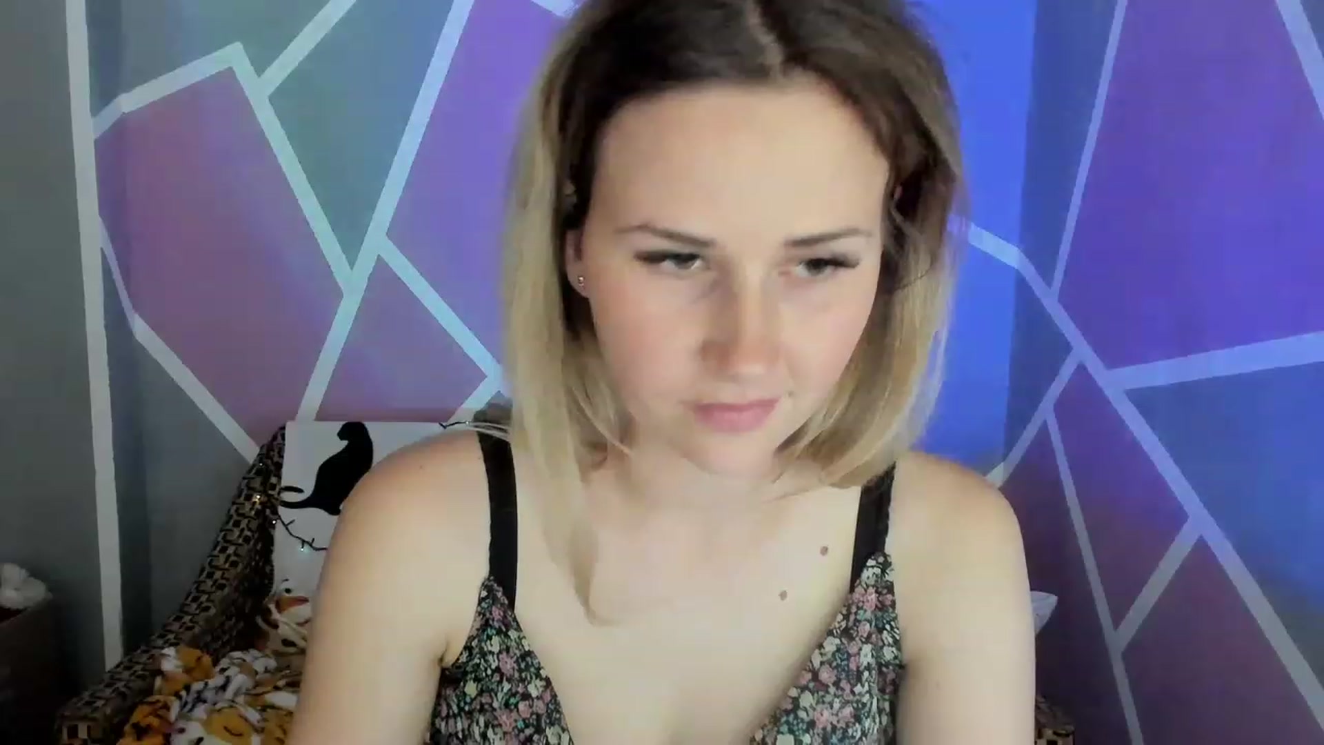 Gallery image thumbnail from Blondie_Star's myfreecams stream on, 06/16/2023, 13:33 image 7 of 20