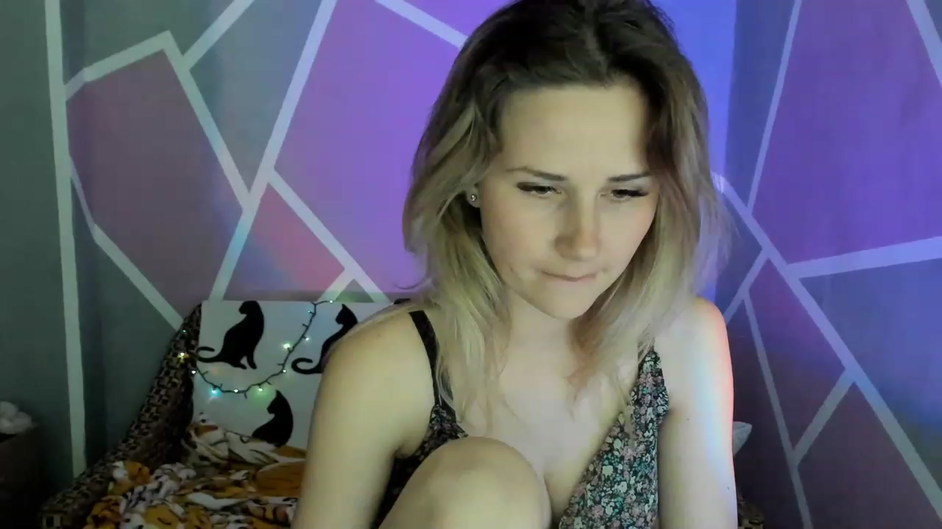 Gallery image thumbnail from Blondie_Star's myfreecams stream on, 06/16/2023, 14:33 image 2 of 20