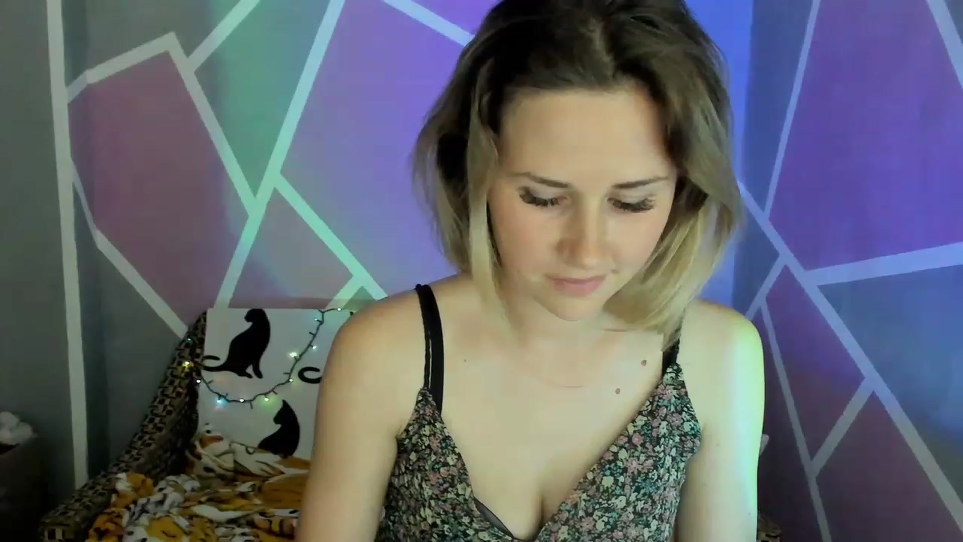 Gallery image thumbnail from Blondie_Star's myfreecams stream on, 06/16/2023, 14:33 image 9 of 20
