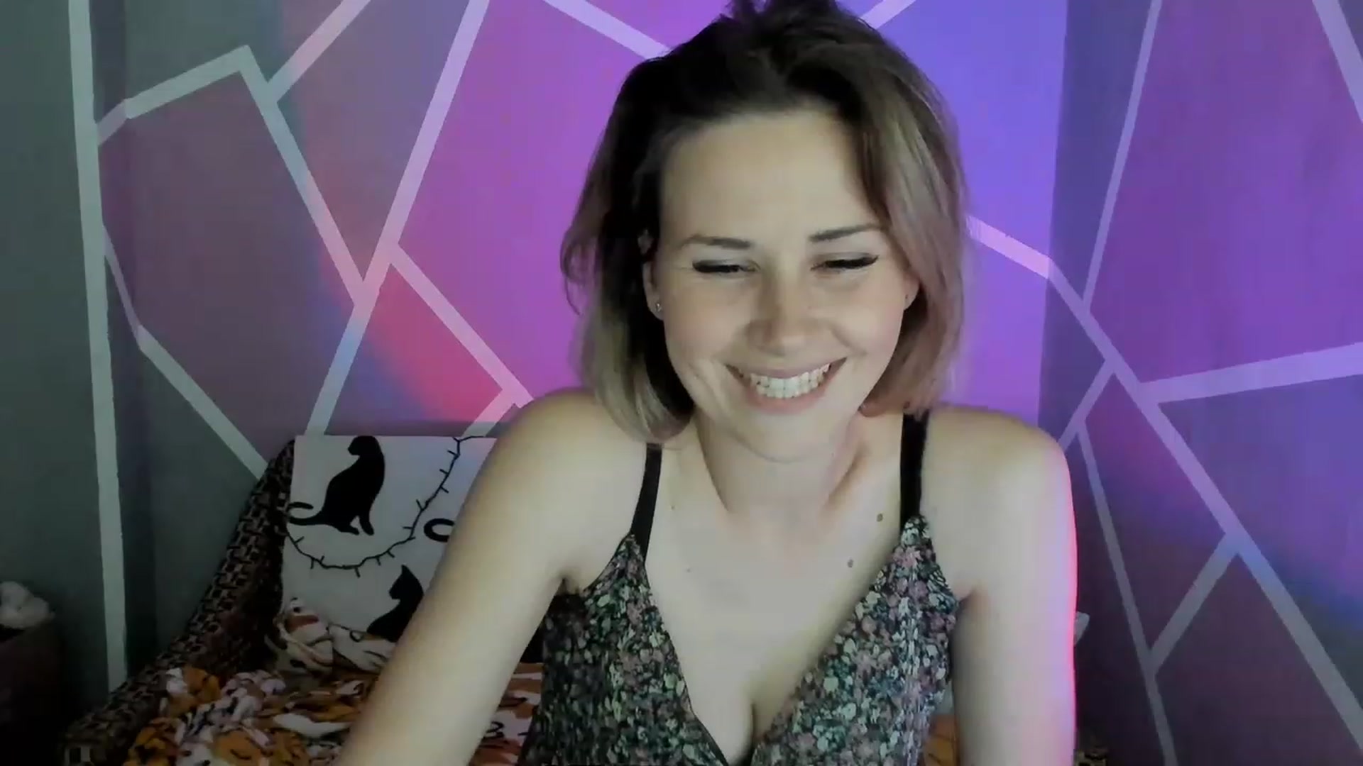 Gallery image thumbnail from Blondie_Star's myfreecams stream on, 06/16/2023, 14:33 image 8 of 20