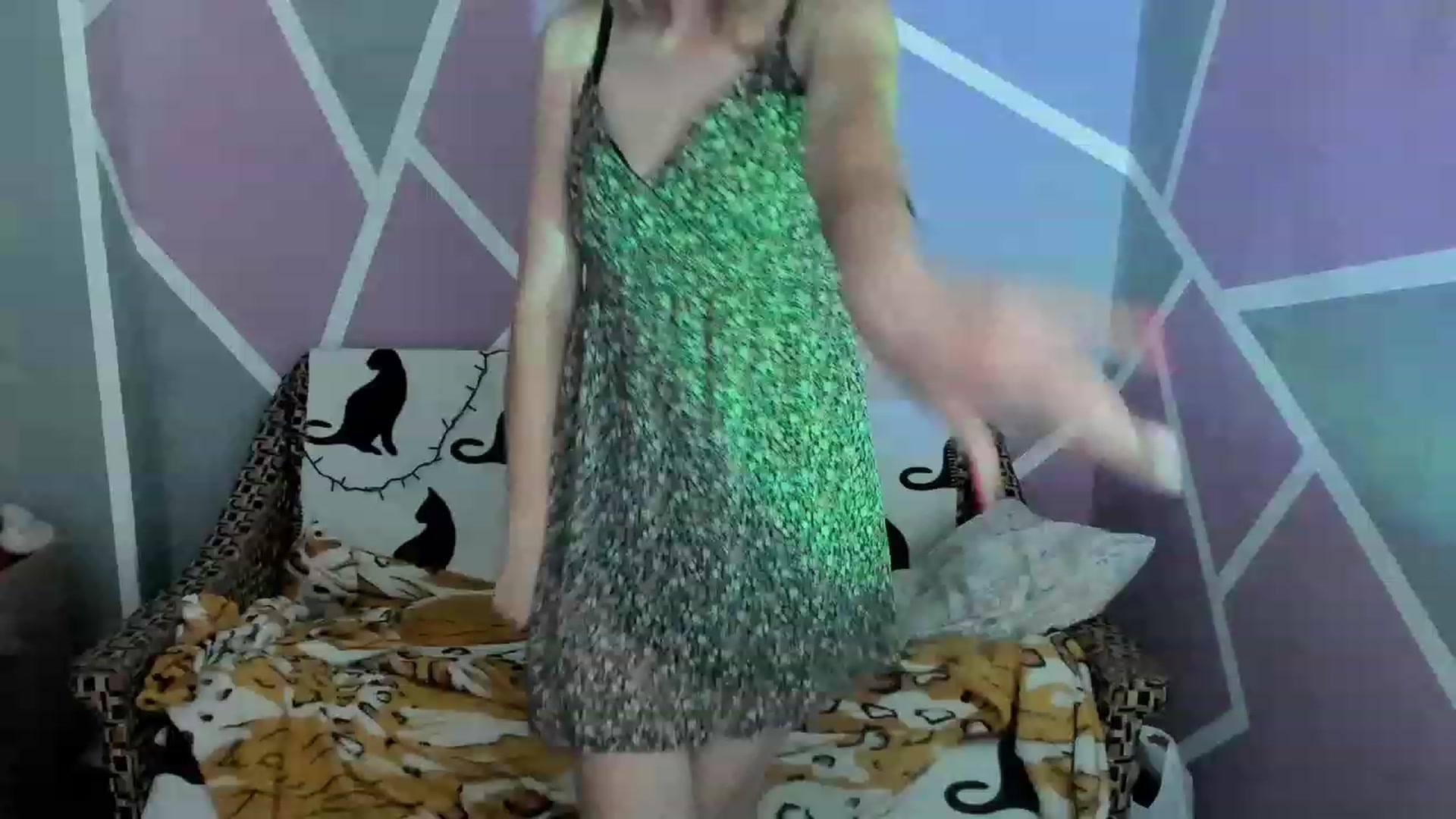 Gallery image thumbnail from Blondie_Star's myfreecams stream on, 06/16/2023, 14:45 image 6 of 20