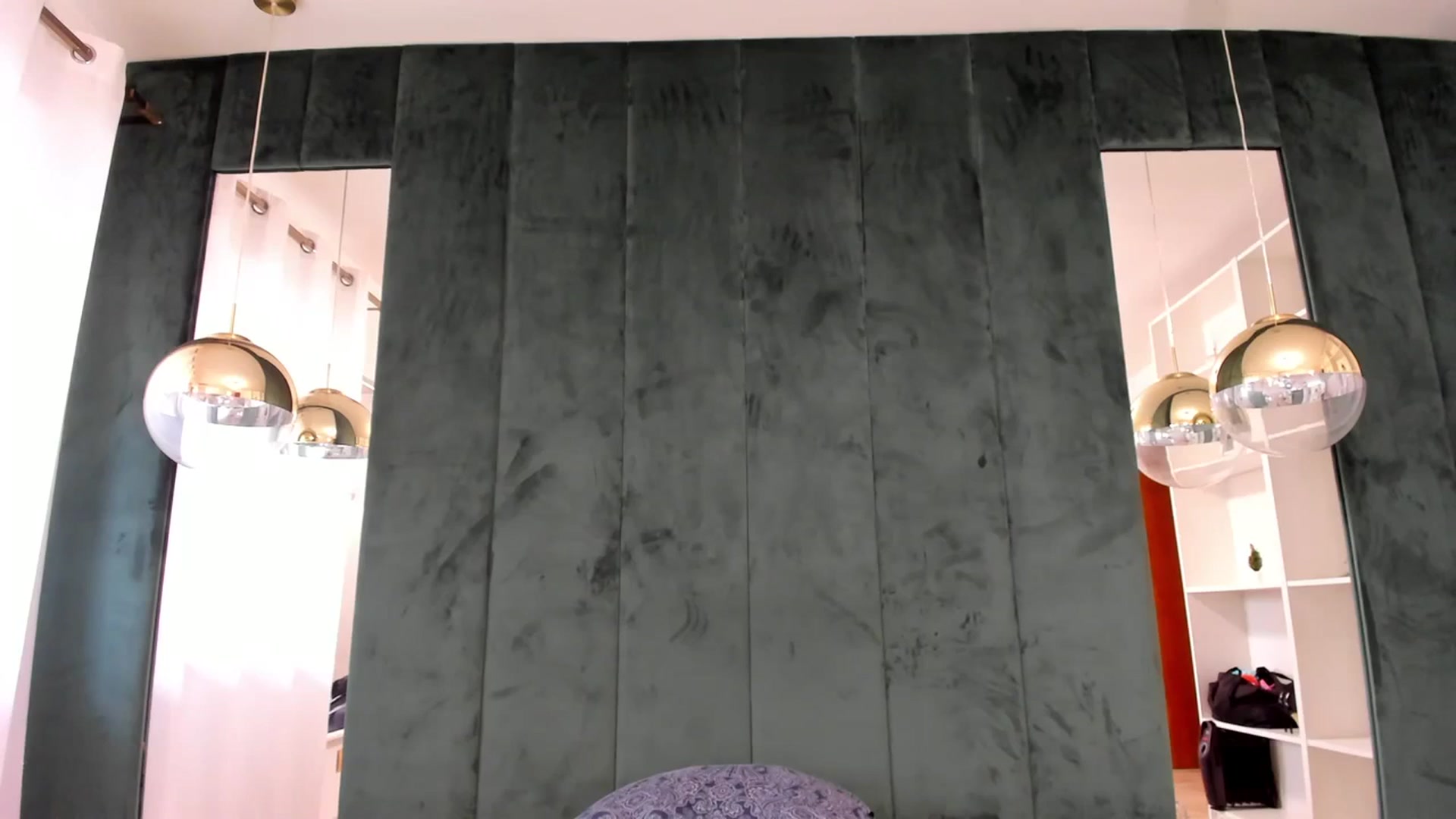 Gallery image thumbnail from Blondie_quinn's myfreecams stream on, 03/27/2024, 12:52 image 7 of 20