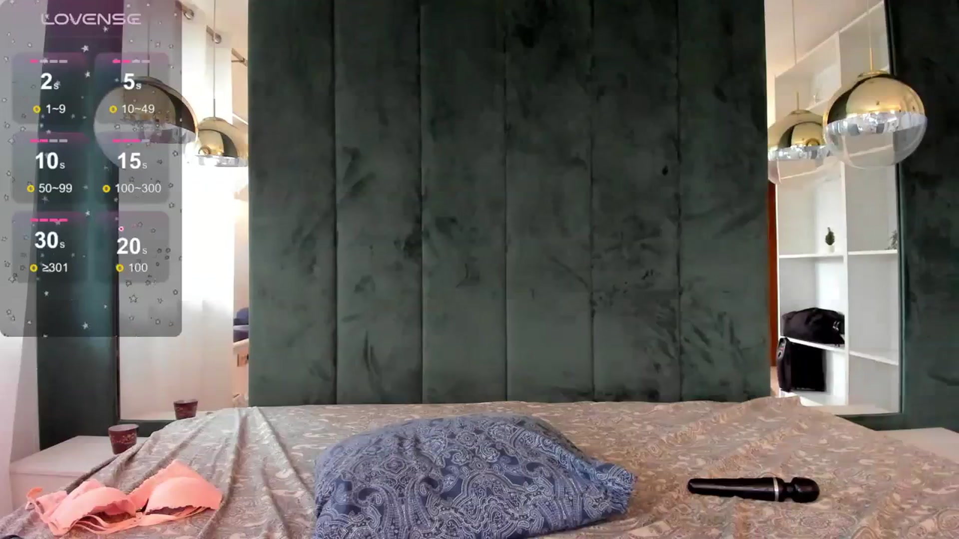 Gallery image thumbnail from Blondie_quinn's myfreecams stream on, 04/07/2024, 12:04 image 4 of 20