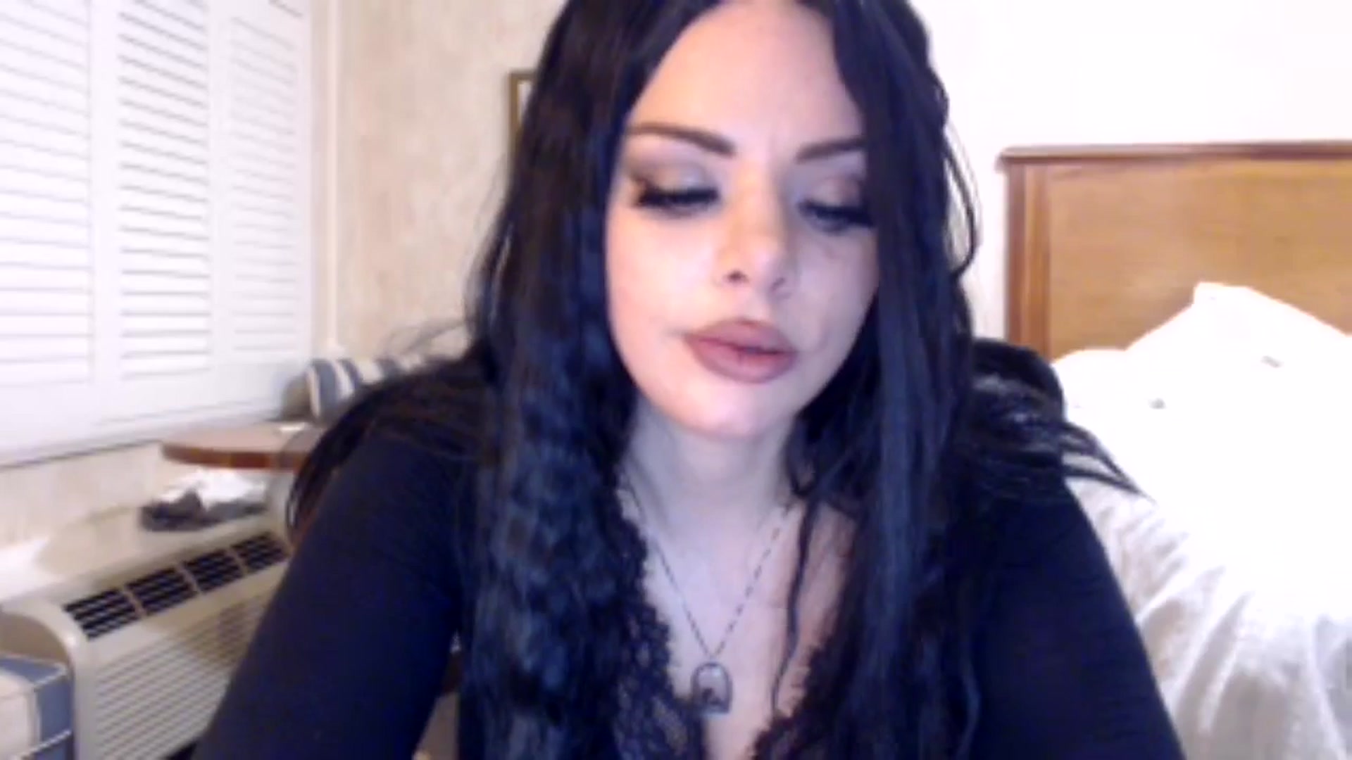 Gallery image thumbnail from Blondilocks's myfreecams stream on, 03/10/2025, 05:58 image 16 of 20