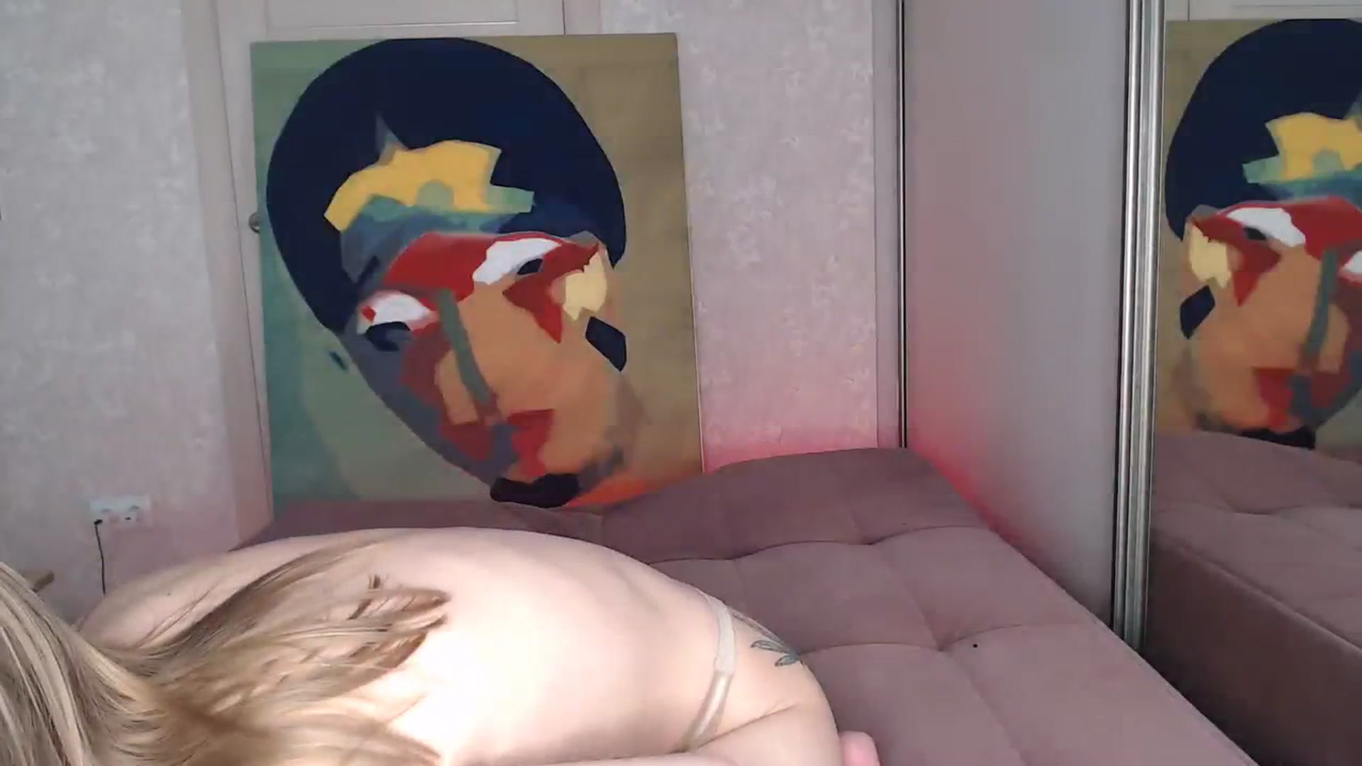 Gallery image thumbnail from Blondino4ka07's myfreecams stream on, 03/18/2024, 11:17 image 7 of 20