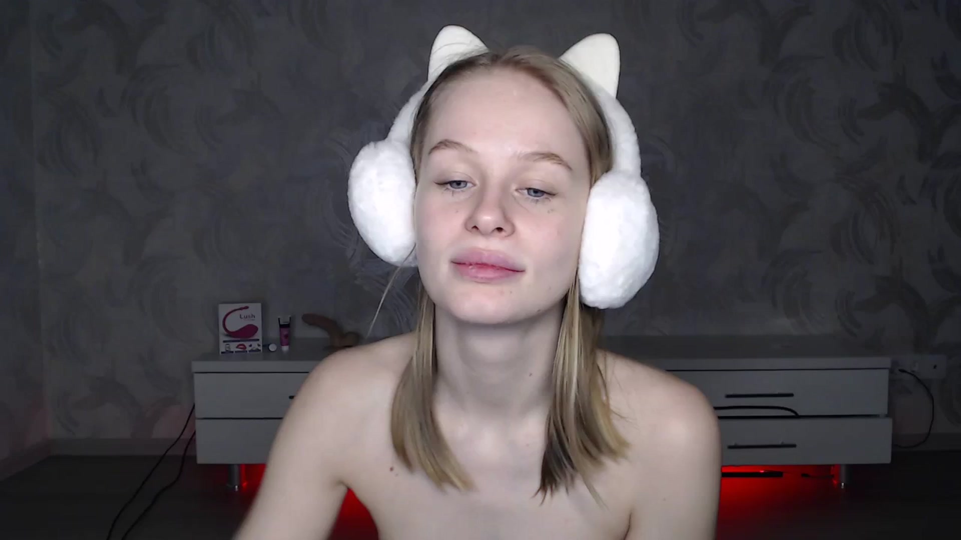 Gallery image thumbnail from Blondino4ka07's myfreecams stream on, 03/31/2024, 17:08 image 7 of 20
