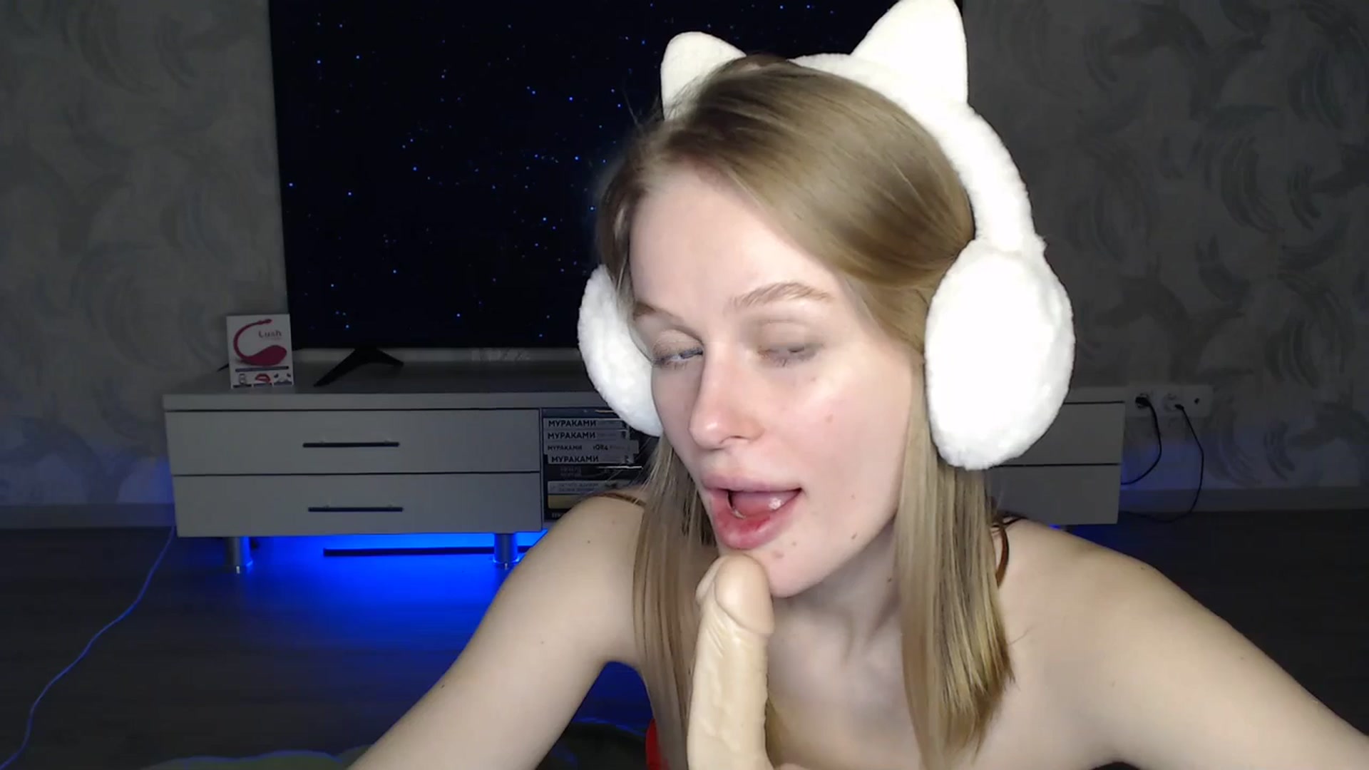 Gallery image thumbnail from Blondino4ka07's myfreecams stream on, 04/05/2024, 18:22 image 17 of 20