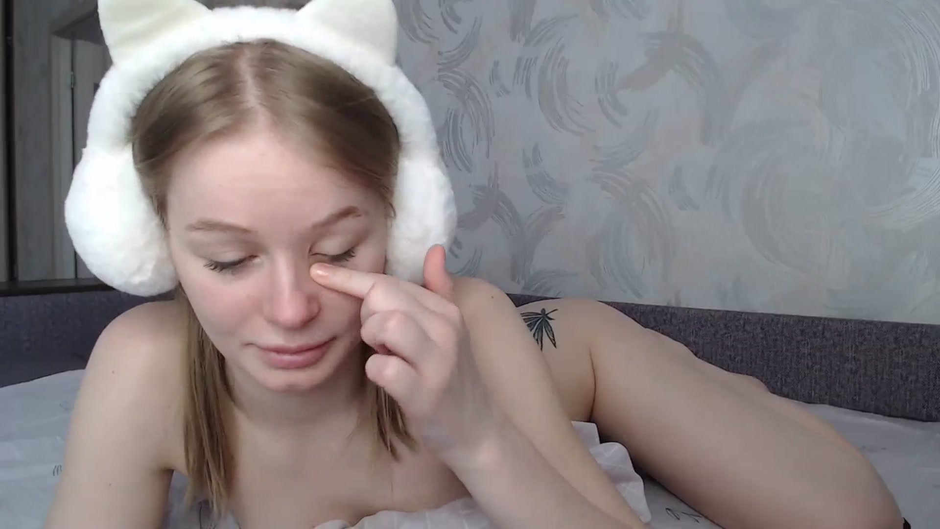 Gallery image thumbnail from Blondino4ka07's myfreecams stream on, 04/07/2024, 08:34 image 4 of 20
