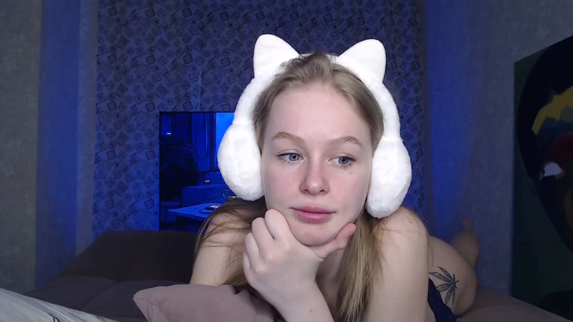 Gallery image thumbnail from Blondino4ka07's myfreecams stream on, 04/10/2024, 06:58 image 12 of 20