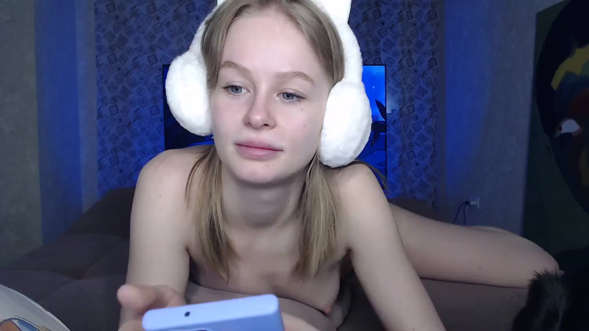 Gallery image thumbnail from Blondino4ka07's myfreecams stream on, 04/10/2024, 06:58 image 19 of 20