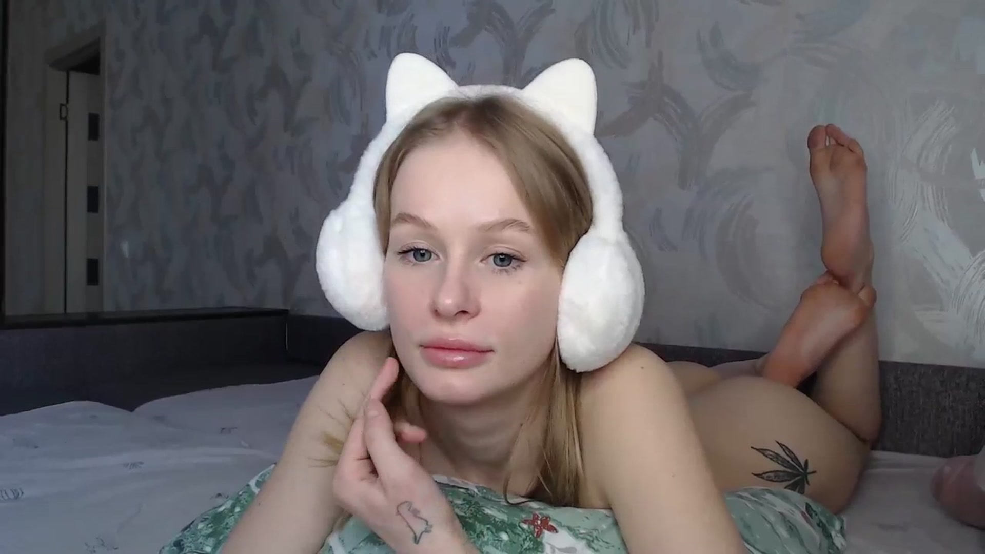 Gallery image thumbnail from Blondino4ka07's myfreecams stream on, 04/11/2024, 04:51 image 7 of 20
