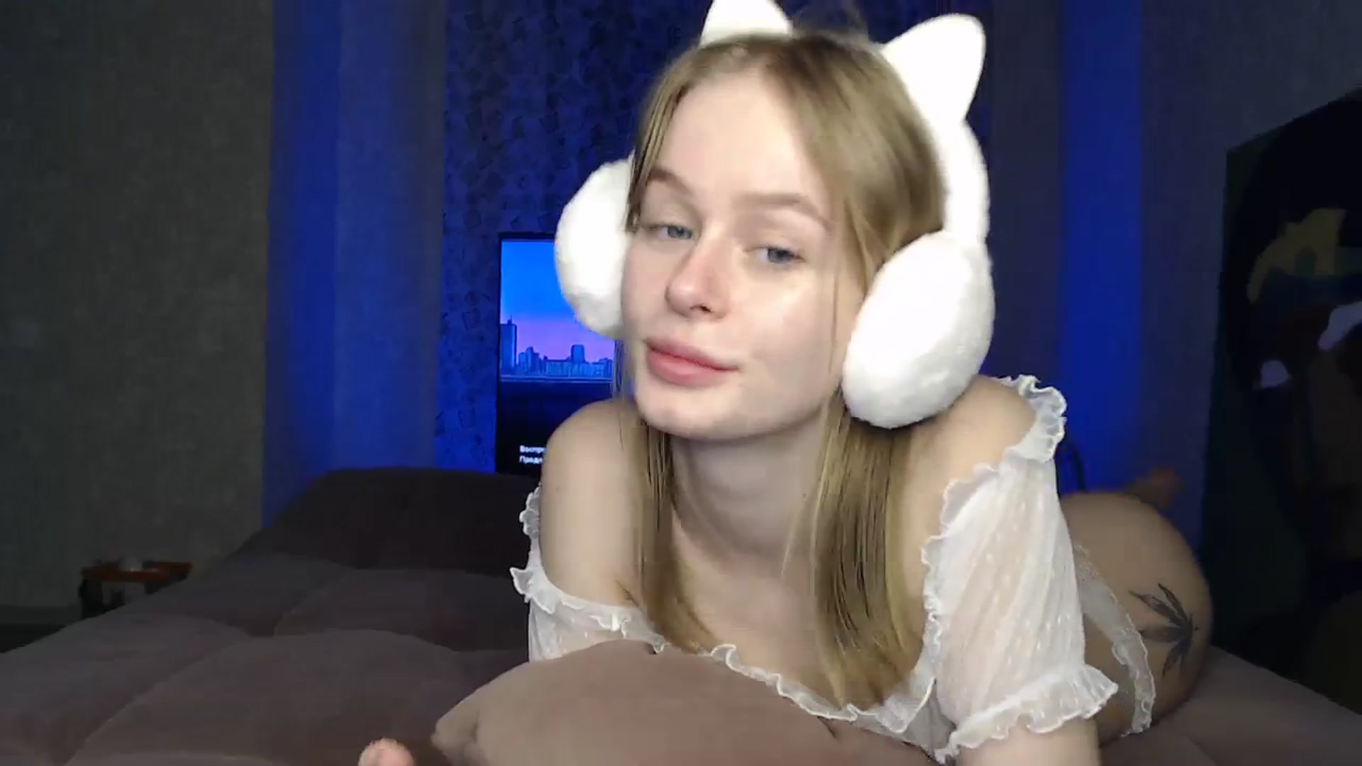 Gallery image thumbnail from Blondino4ka07's myfreecams stream on, 04/12/2024, 18:58 image 4 of 20