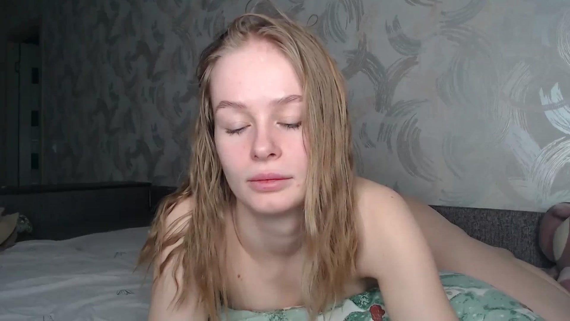 Gallery image thumbnail from Blondino4ka07's myfreecams stream on, 04/14/2024, 22:27 image 13 of 20