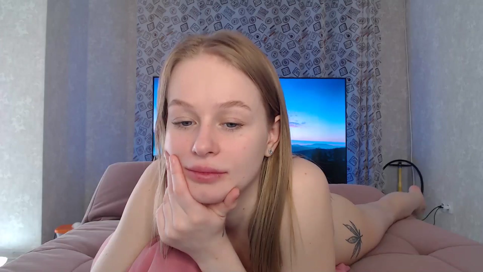 Gallery image thumbnail from Blondino4ka07's myfreecams stream on, 04/27/2024, 10:49 image 10 of 20