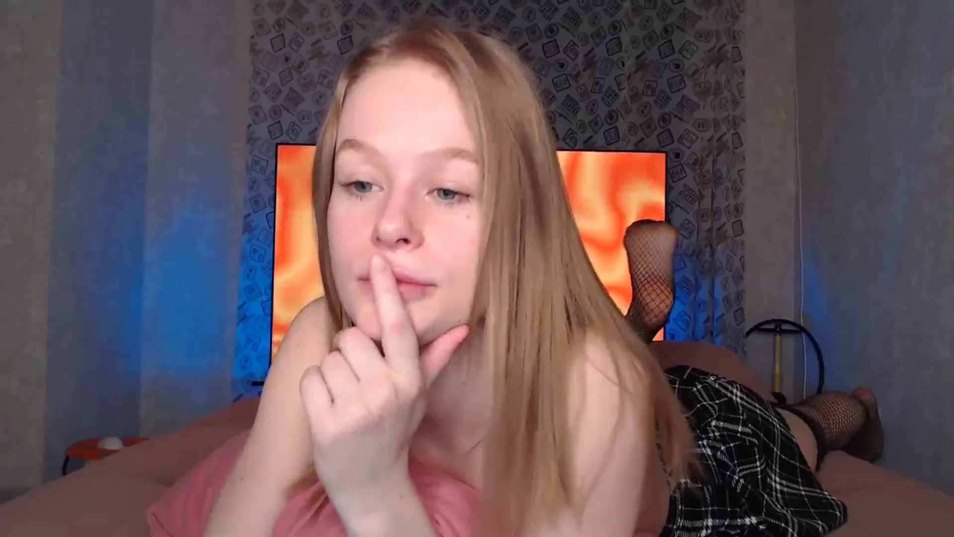 Gallery image thumbnail from Blondino4ka07's myfreecams stream on, 04/28/2024, 05:07 image 4 of 20