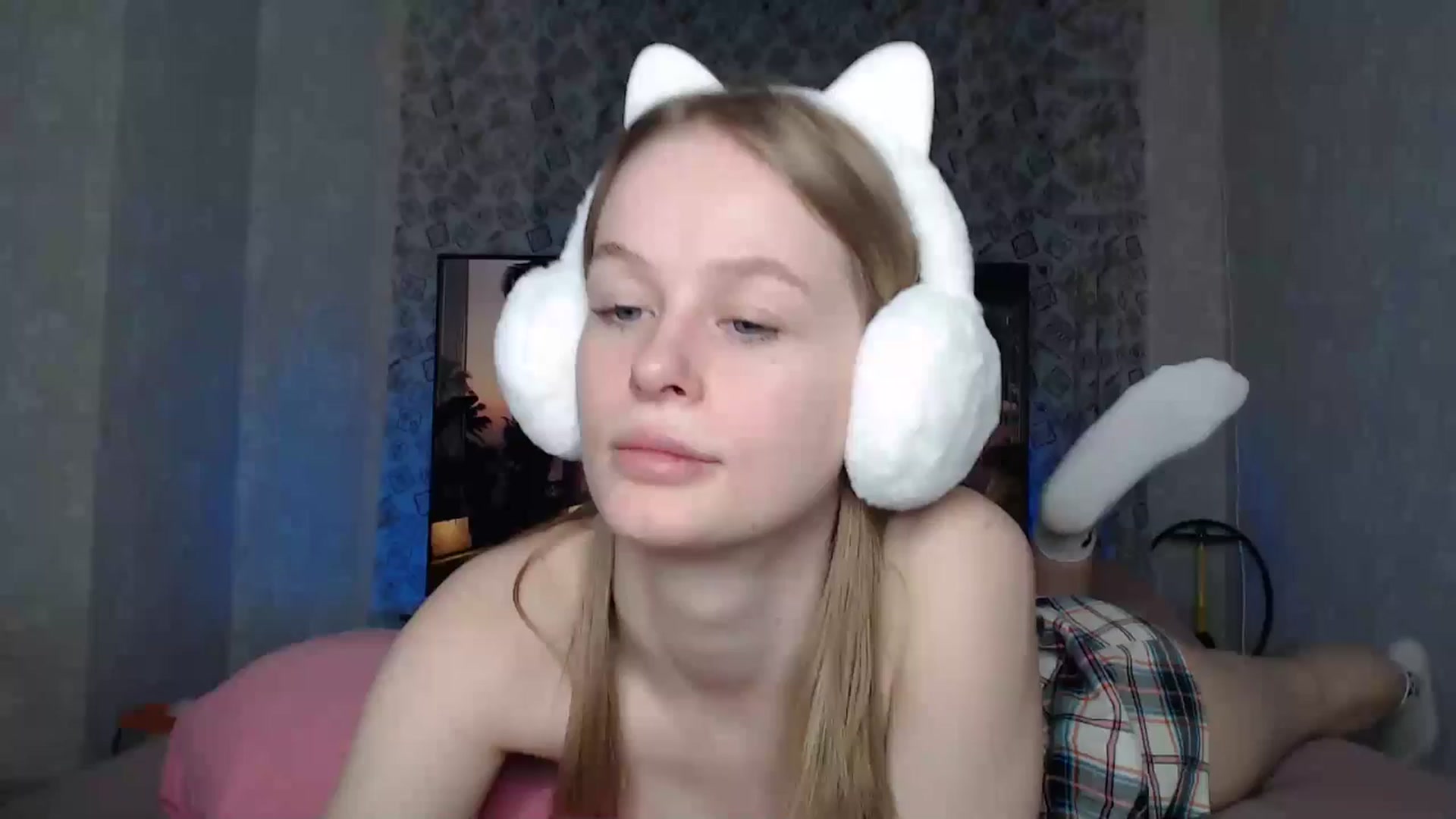 Gallery image thumbnail from Blondino4ka07's myfreecams stream on, 04/28/2024, 06:33 image 14 of 20
