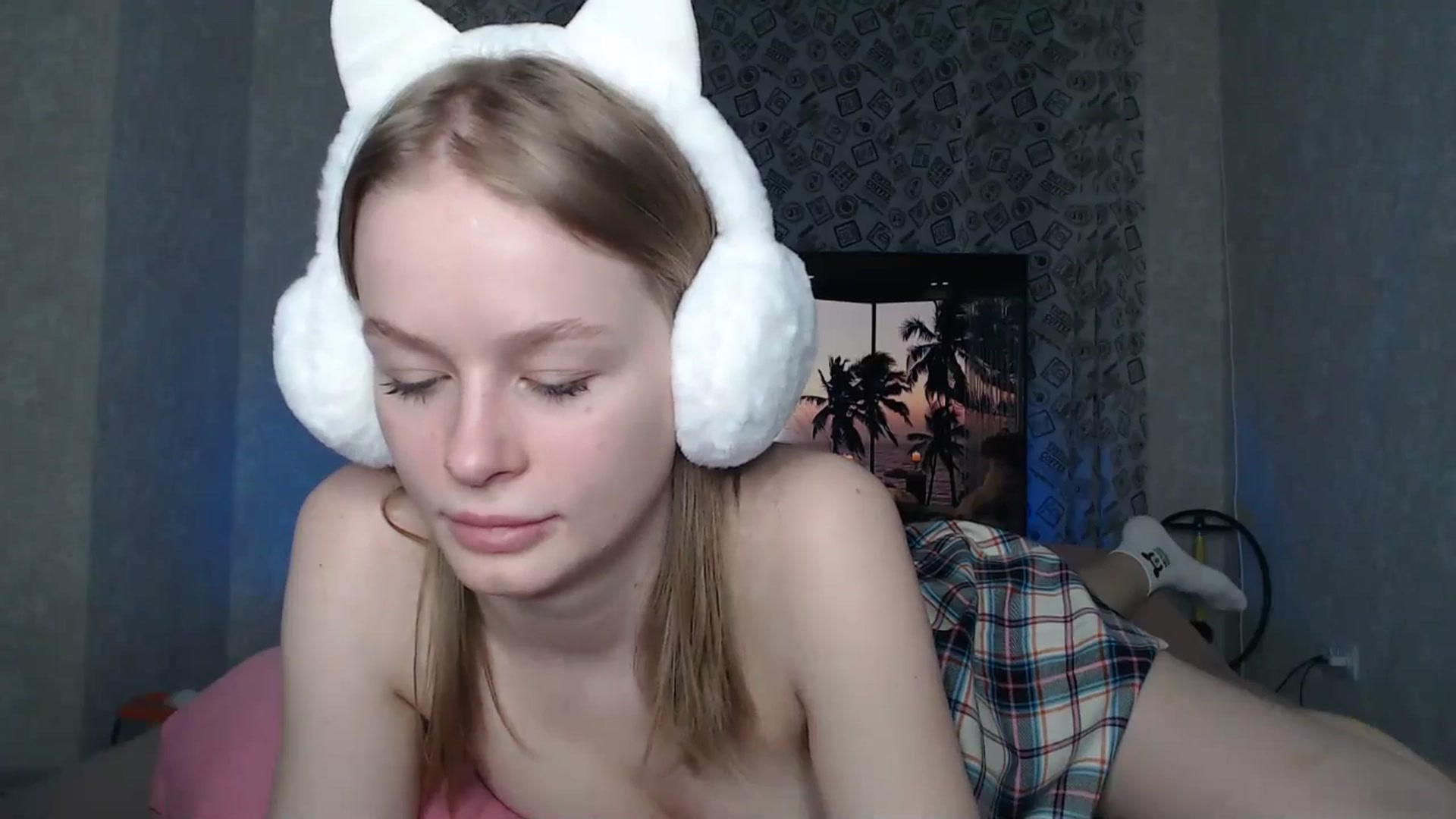 Gallery image thumbnail from Blondino4ka07's myfreecams stream on, 04/28/2024, 06:33 image 13 of 20