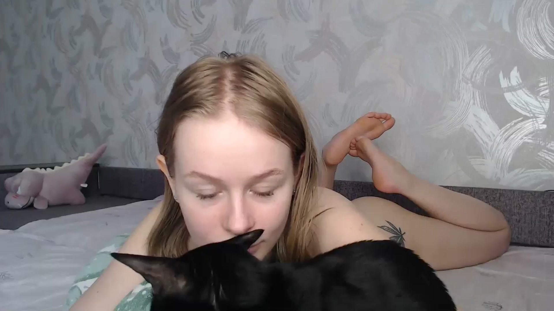 Gallery image thumbnail from Blondino4ka07's myfreecams stream on, 04/29/2024, 07:49 image 3 of 20