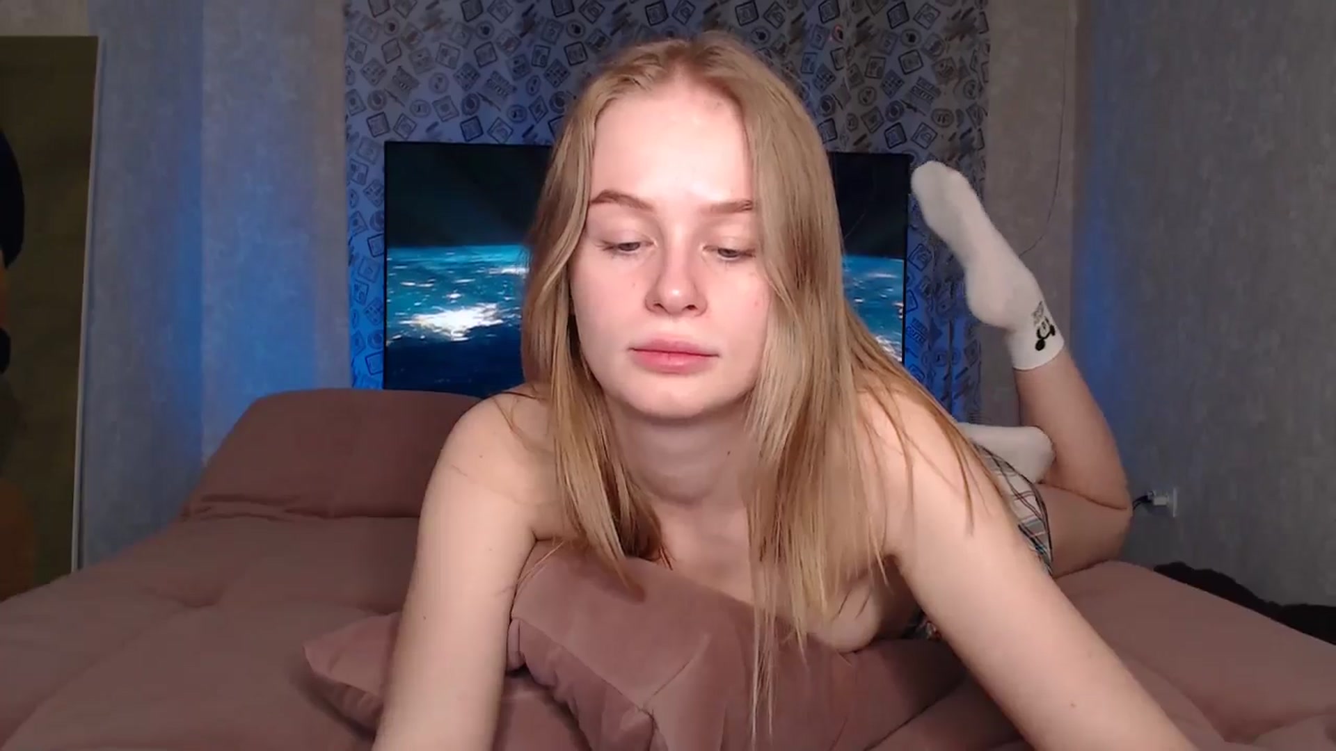 Gallery image thumbnail from Blondino4ka07's myfreecams stream on, 05/09/2024, 18:59 image 15 of 20