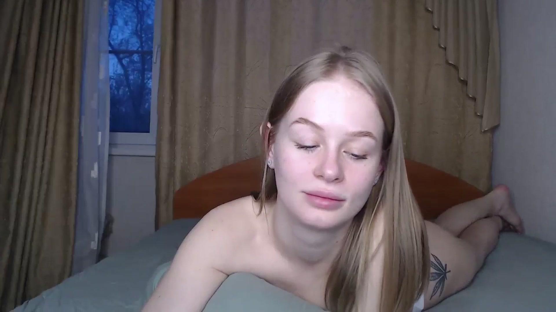 Gallery image thumbnail from Blondino4ka07's myfreecams stream on, 05/11/2024, 15:09 image 17 of 20