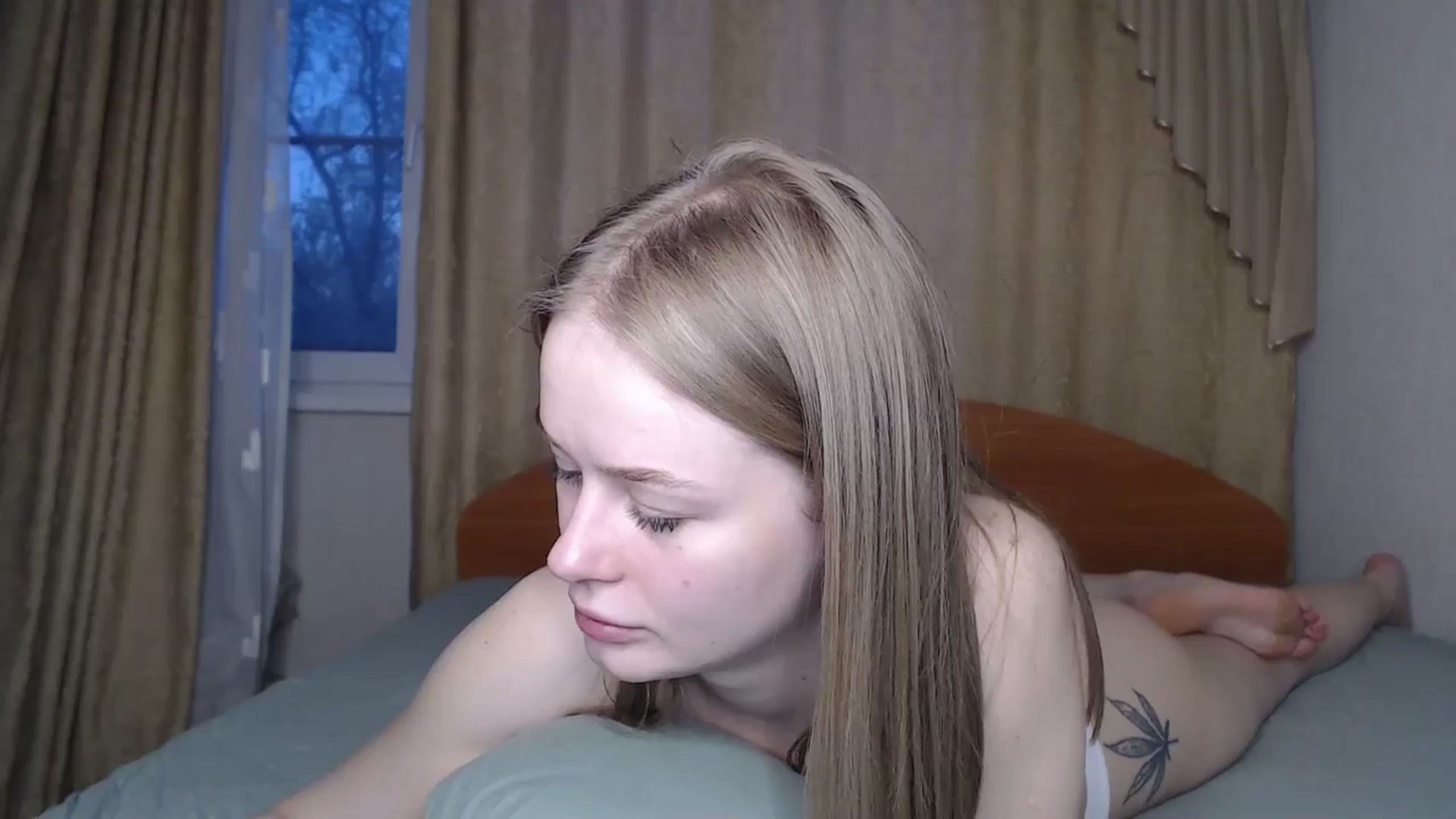 Gallery image thumbnail from Blondino4ka07's myfreecams stream on, 05/11/2024, 15:09 image 13 of 20